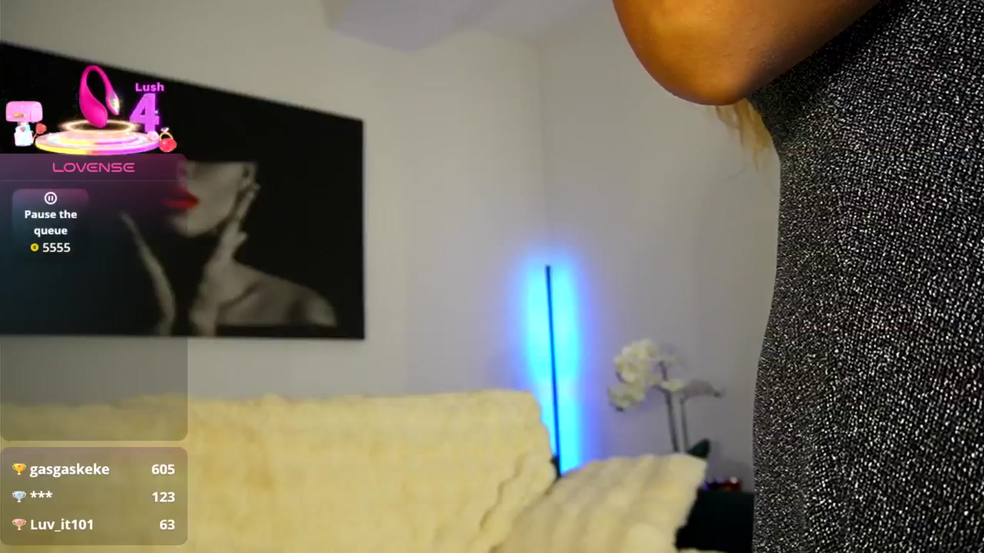 Gallery image thumbnail from Izy_belle's myfreecams stream on, 01/26/2026, 20:39 image 14 of 20