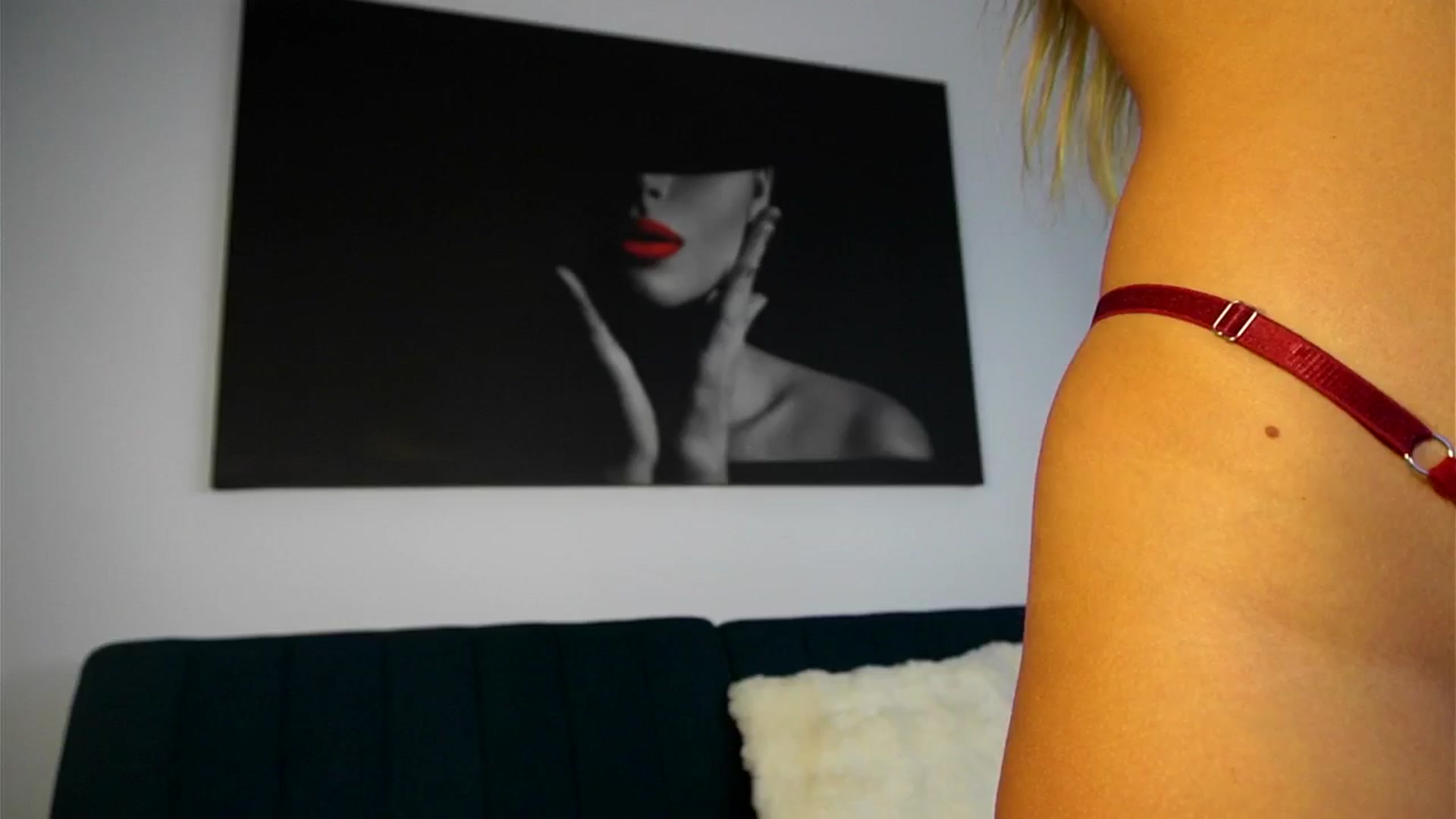 Gallery image thumbnail from Izy_belle's myfreecams stream on, 02/10/2026, 13:50 image 11 of 20
