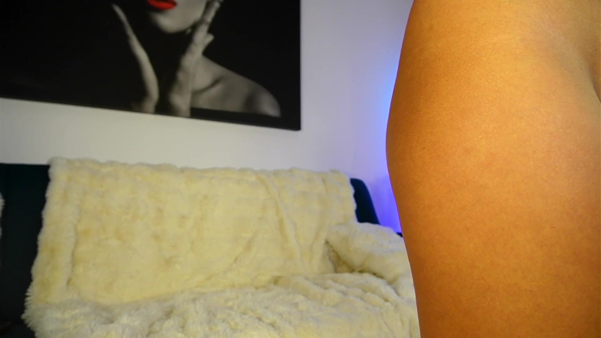 Gallery image thumbnail from Izy_belle's myfreecams stream on, 02/16/2026, 20:48 image 7 of 20