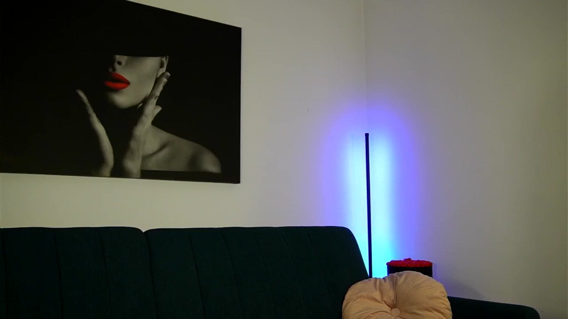 Gallery image thumbnail from Izy_belle's myfreecams stream on, 03/23/2026, 20:03 image 19 of 20
