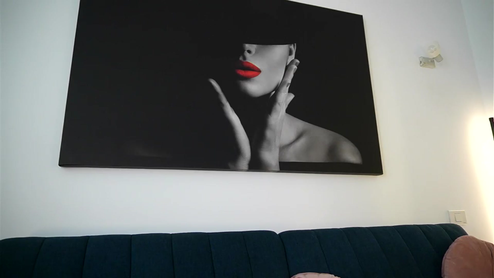 Gallery image thumbnail from Izy_belle's myfreecams stream on, 08/26/2026, 18:01 image 15 of 20