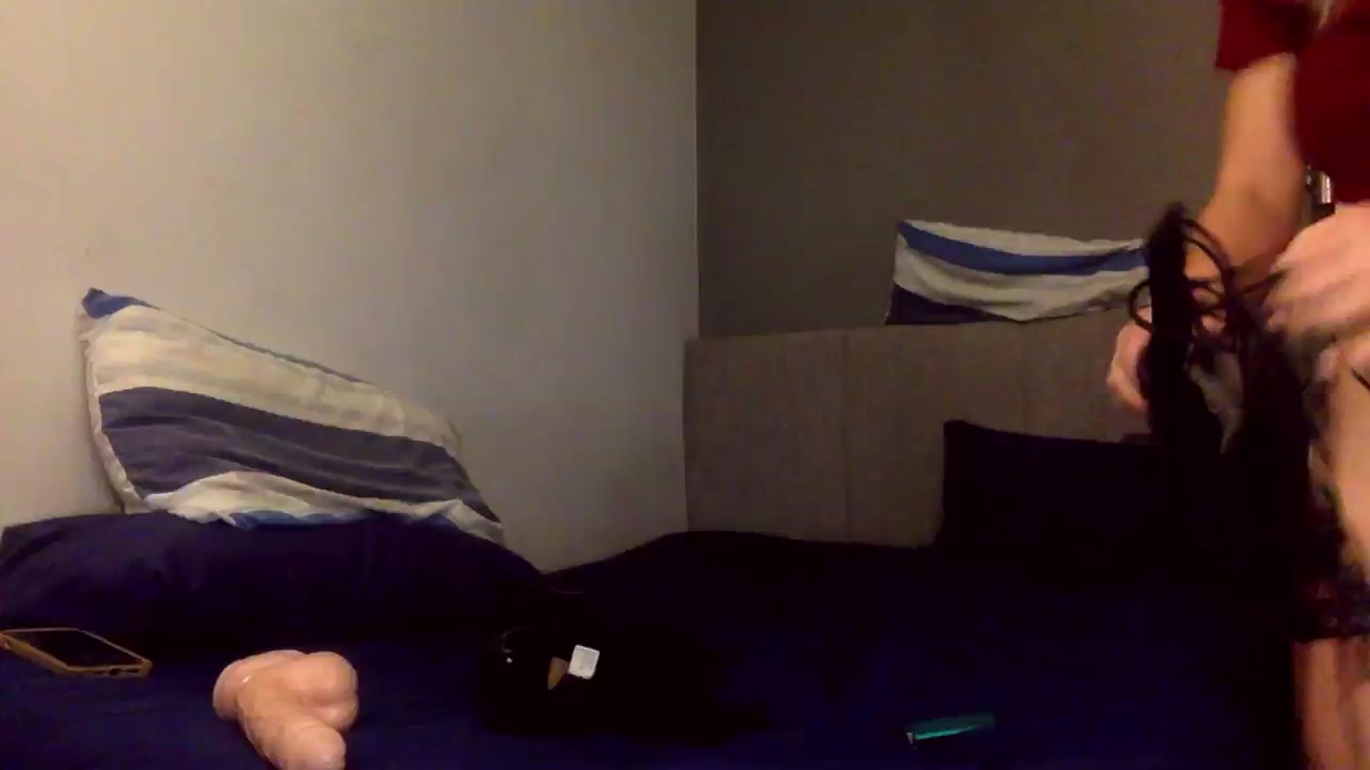 Gallery image thumbnail from IzzyPeaches21's myfreecams stream on, 12/05/2024, 16:57 image 19 of 20
