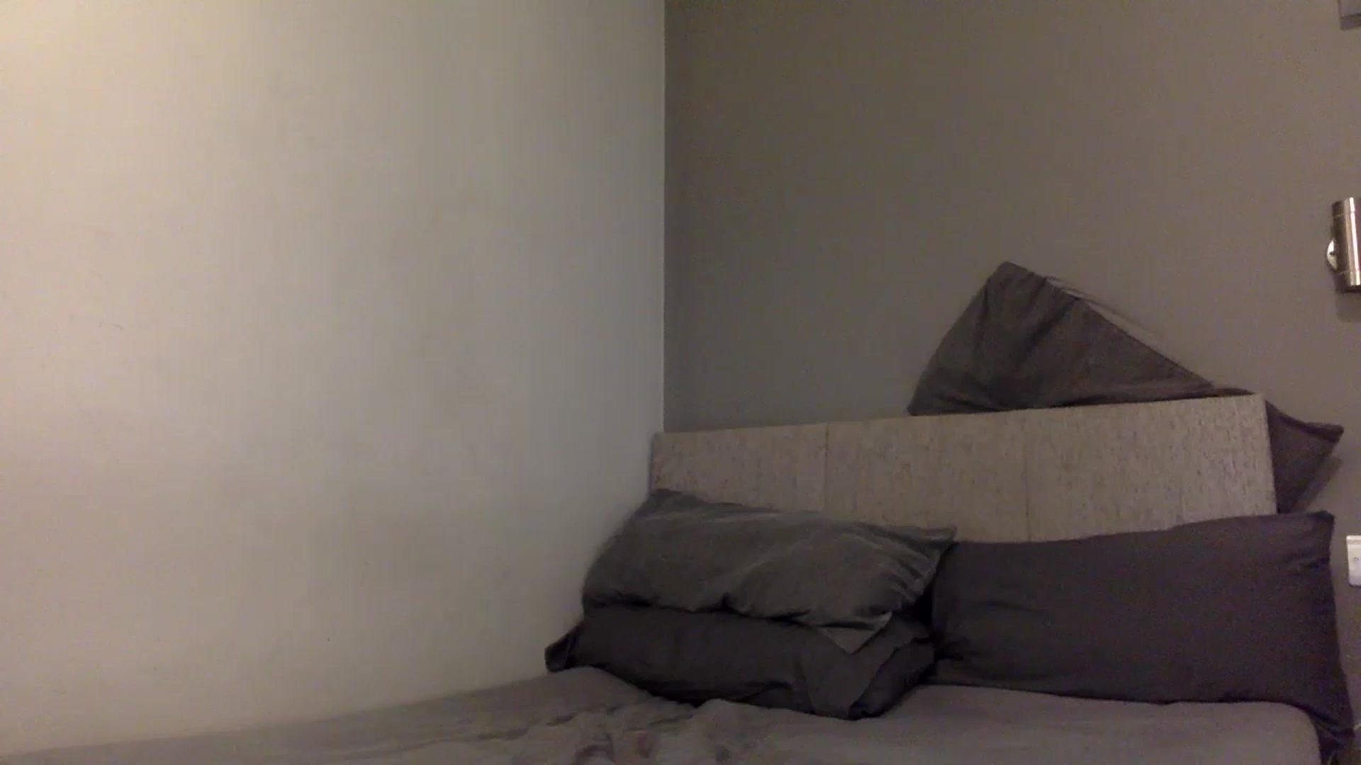 Gallery image thumbnail from IzzyPeaches21's myfreecams stream on, 12/10/2024, 17:06 image 11 of 20
