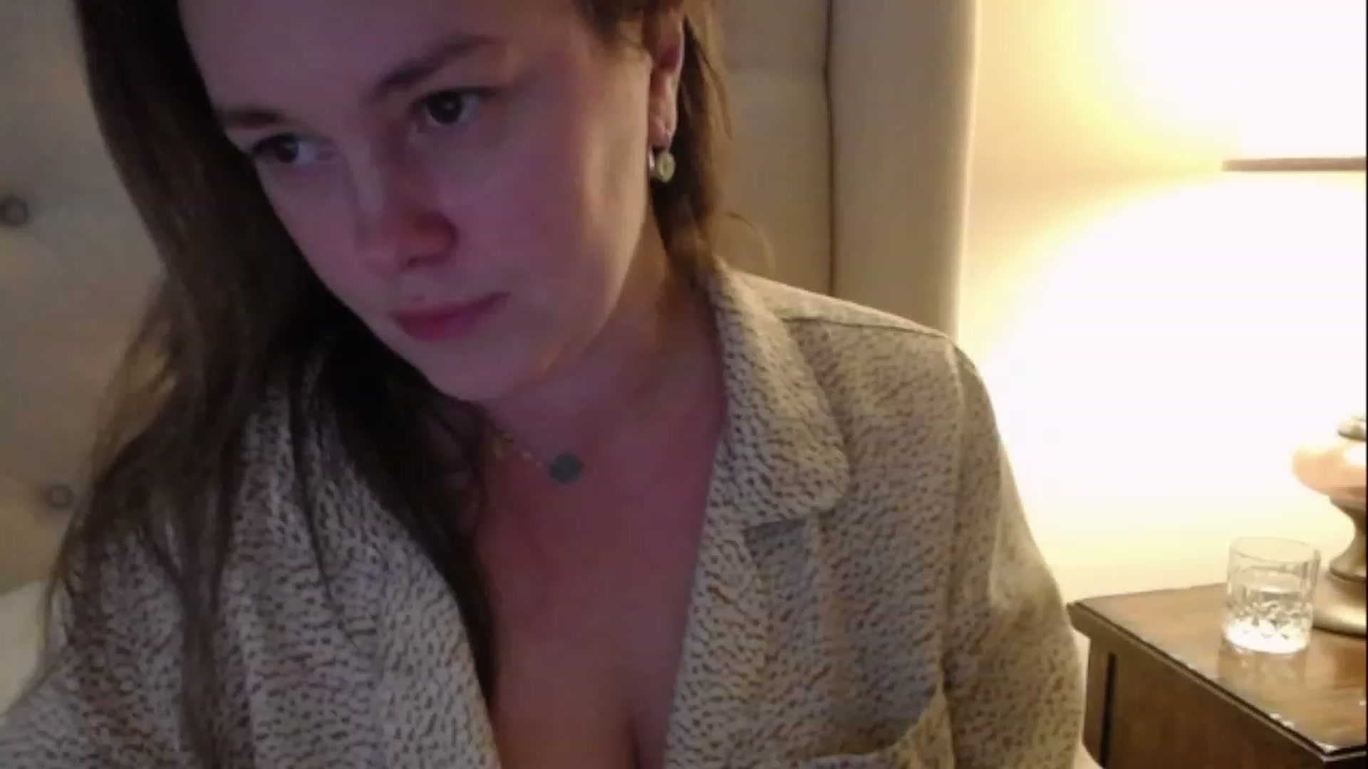 Gallery image thumbnail from J0llye's myfreecams stream on, 11/23/2022, 21:19 image 6 of 20
