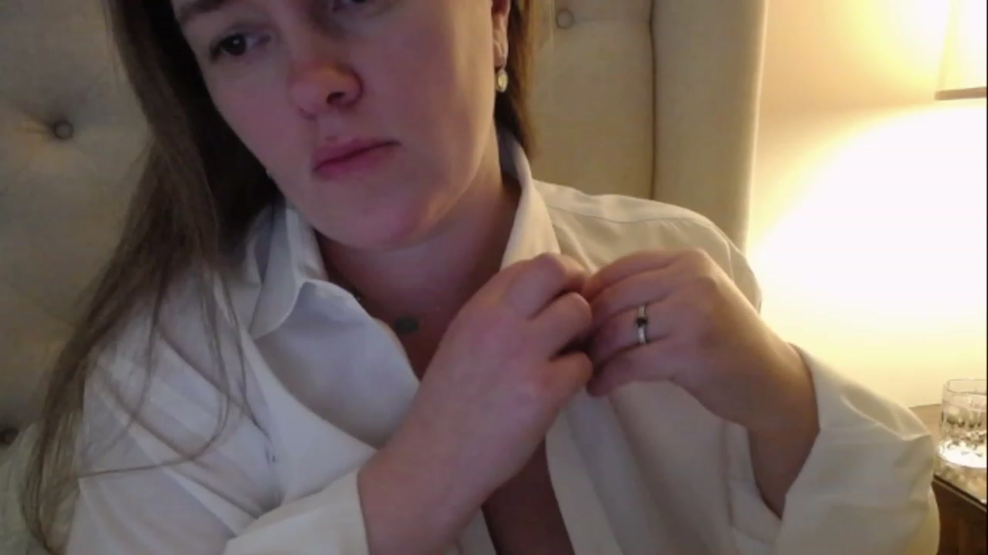 Gallery image thumbnail from J0llye's myfreecams stream on, 12/02/2022, 17:55 image 18 of 20