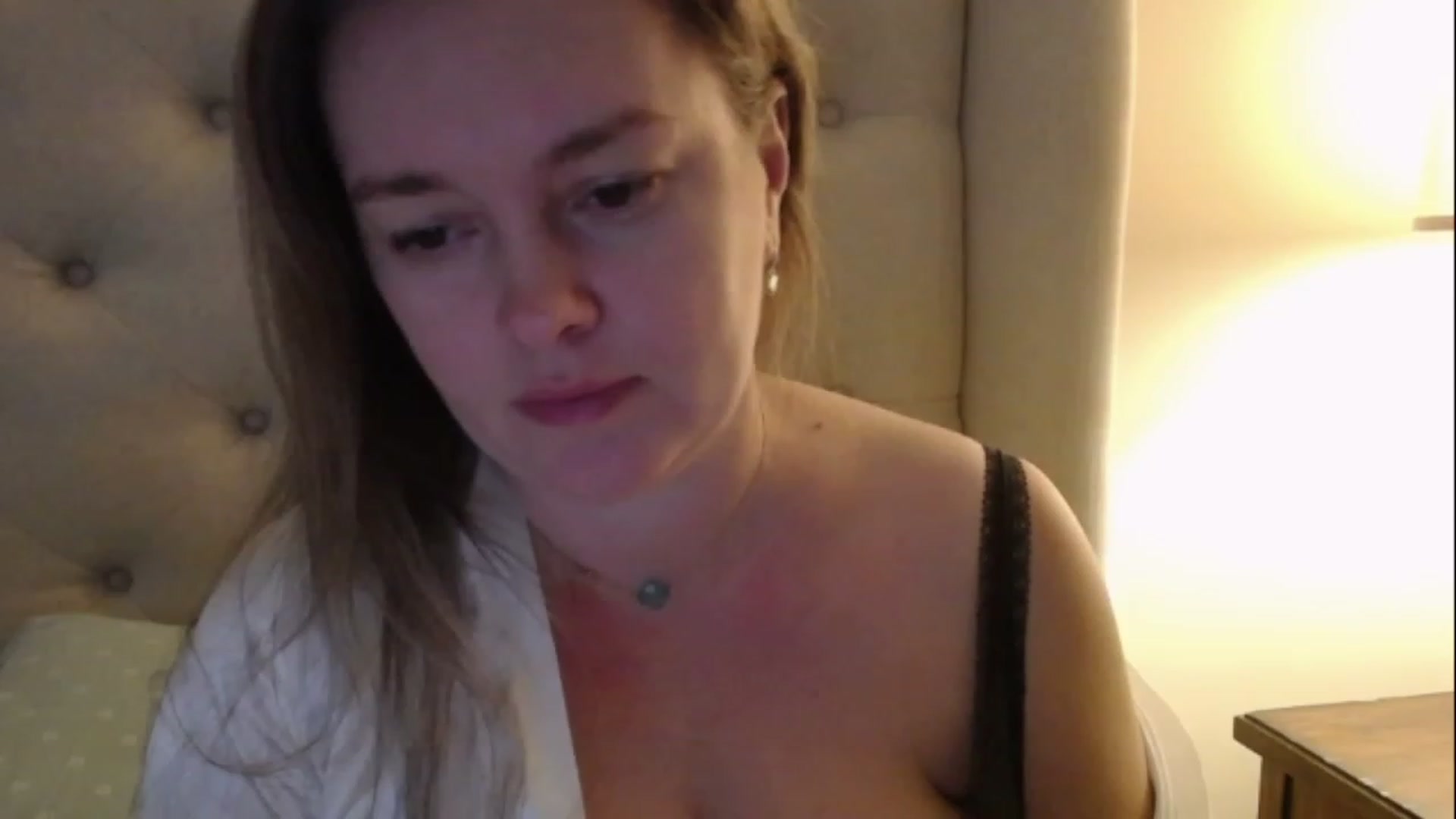 Gallery image thumbnail from J0llye's myfreecams stream on, 12/05/2022, 17:51 image 3 of 20