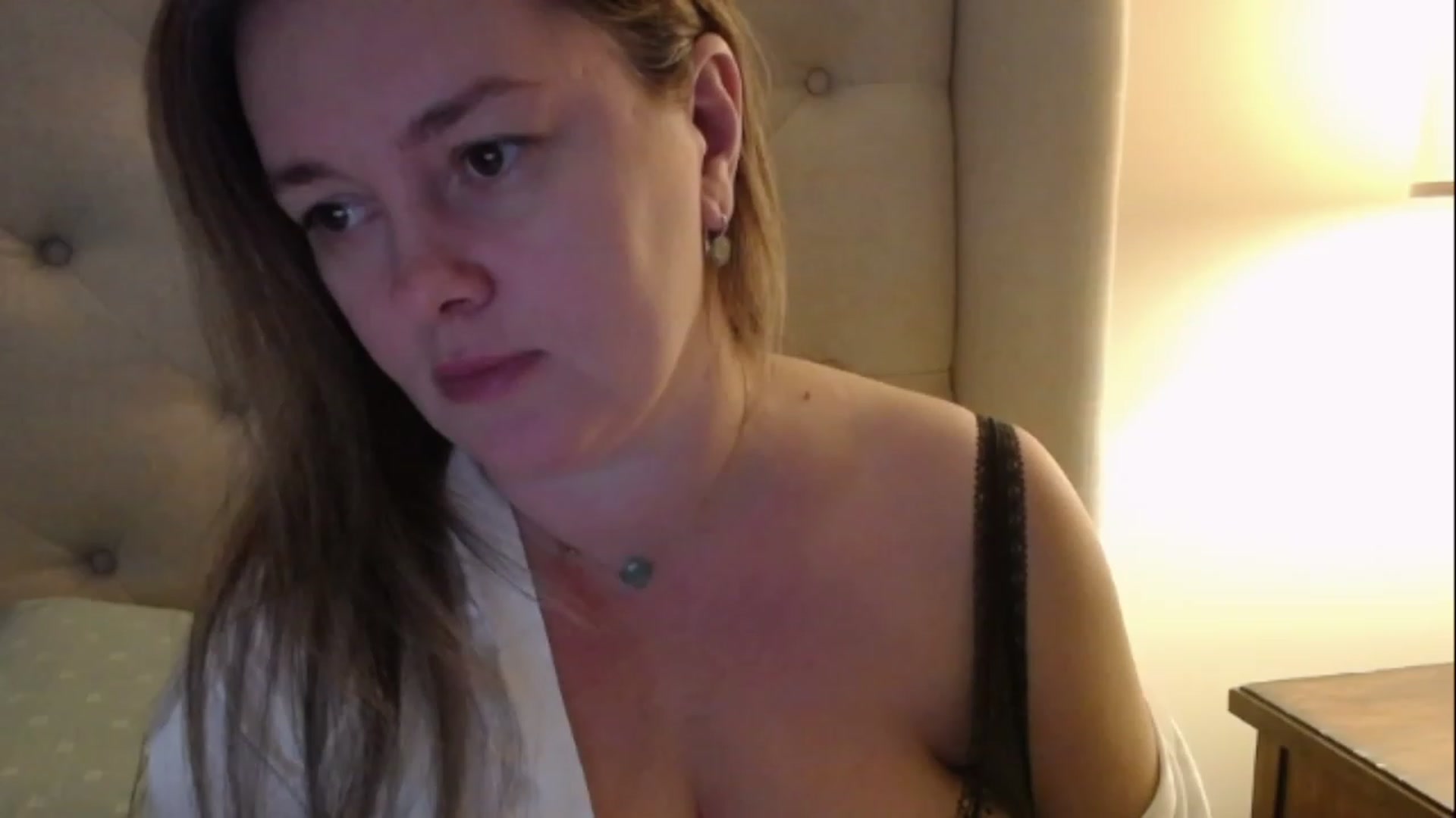 Gallery image thumbnail from J0llye's myfreecams stream on, 12/05/2022, 17:51 image 14 of 20