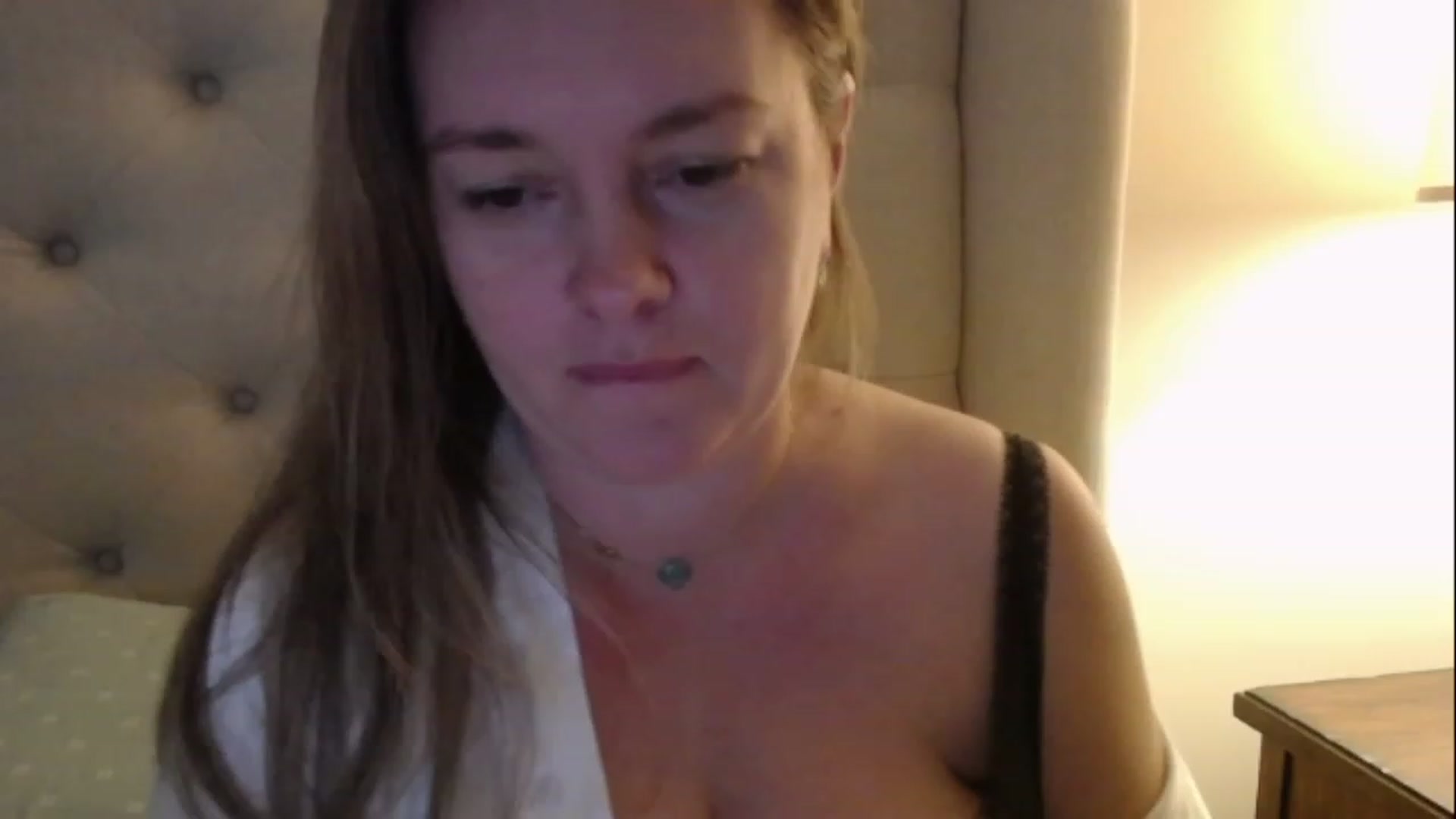 Gallery image thumbnail from J0llye's myfreecams stream on, 12/05/2022, 17:51 image 11 of 20