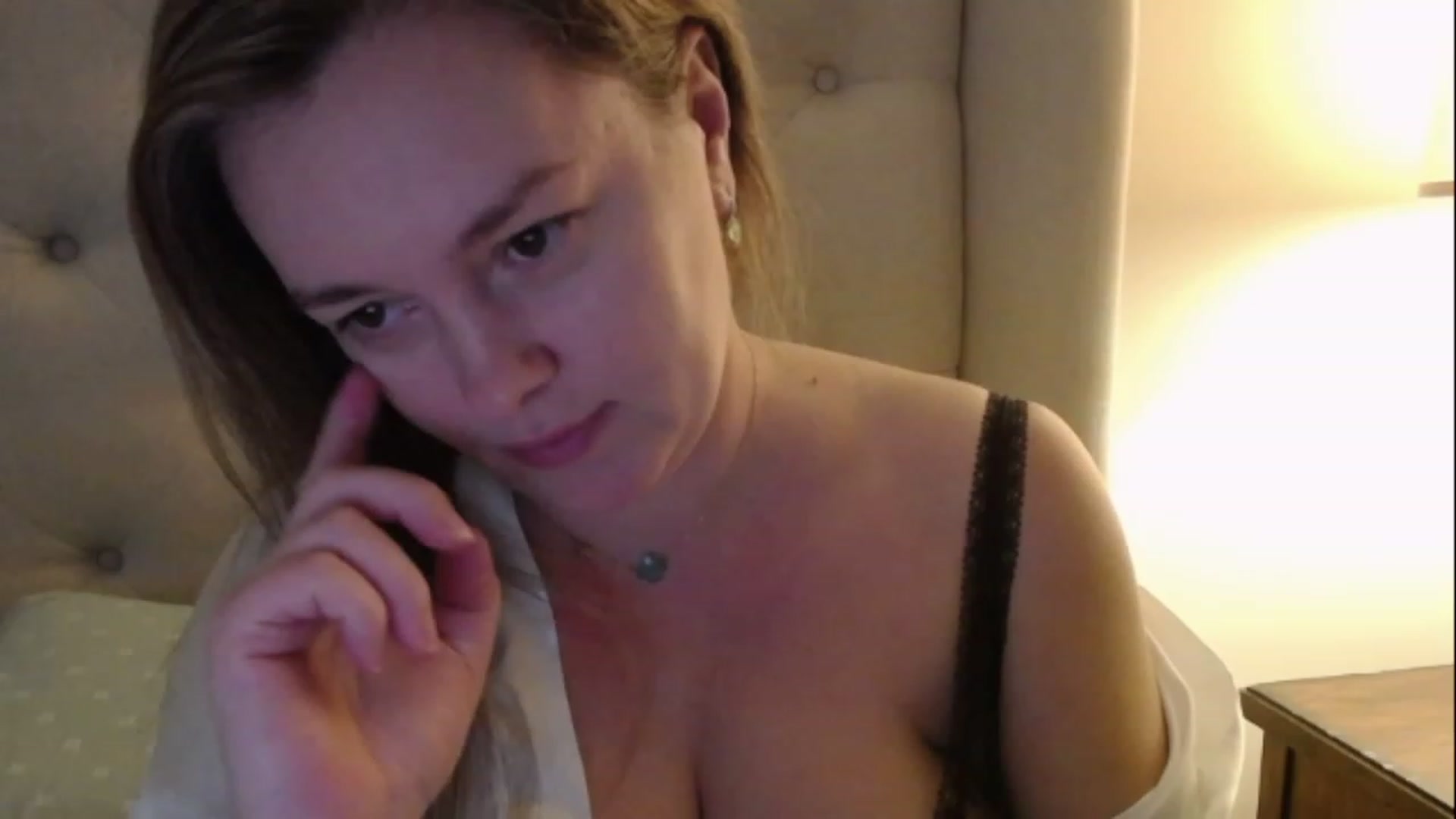 Gallery image thumbnail from J0llye's myfreecams stream on, 12/05/2022, 17:51 image 7 of 20