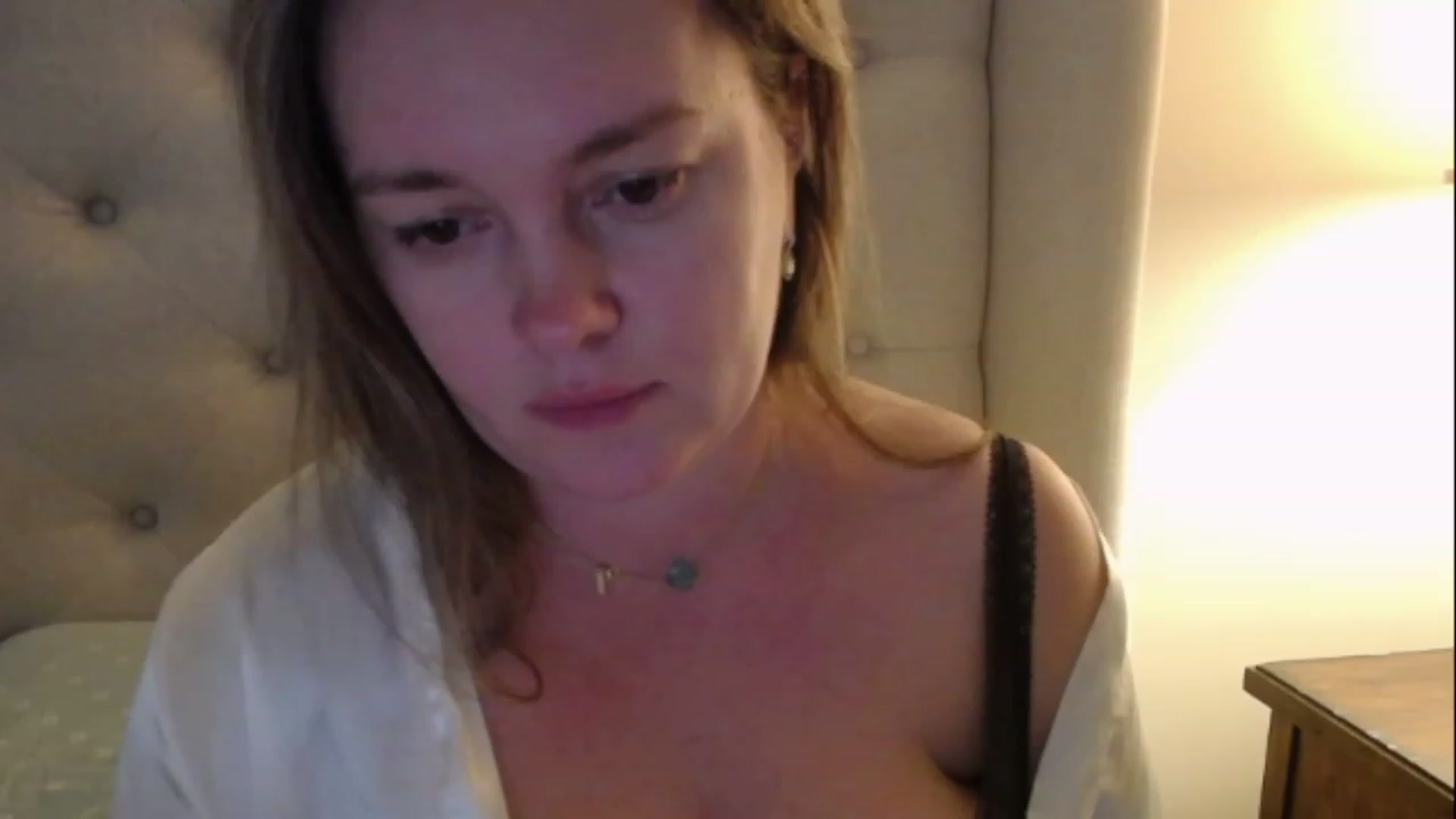 Gallery image thumbnail from J0llye's myfreecams stream on, 12/05/2022, 21:44 image 1 of 20