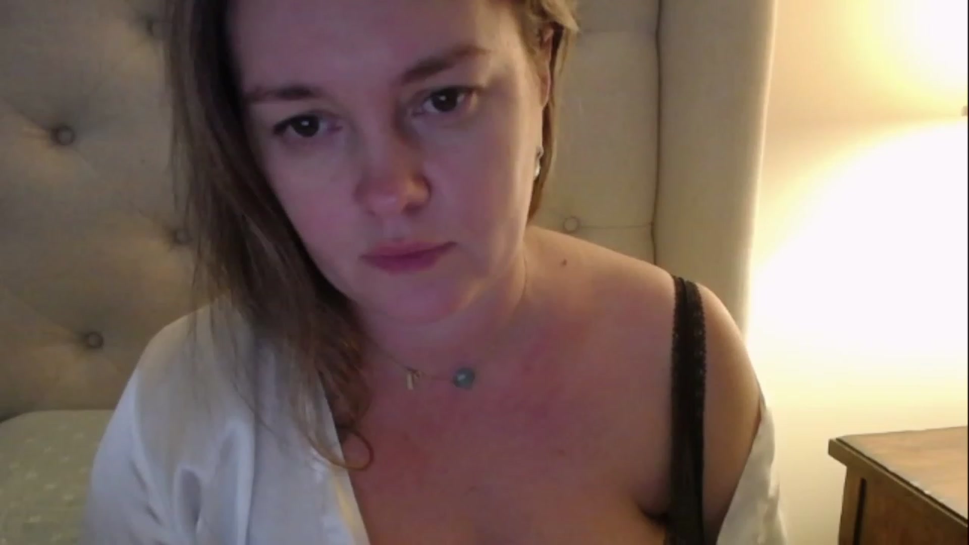 Gallery image thumbnail from J0llye's myfreecams stream on, 12/05/2022, 21:44 image 2 of 20