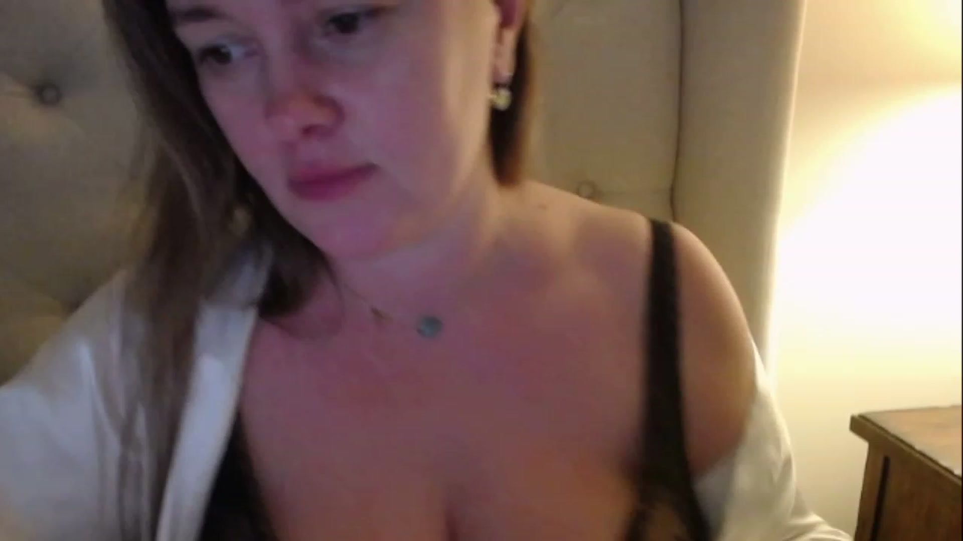 Gallery image thumbnail from J0llye's myfreecams stream on, 12/05/2022, 21:44 image 19 of 20