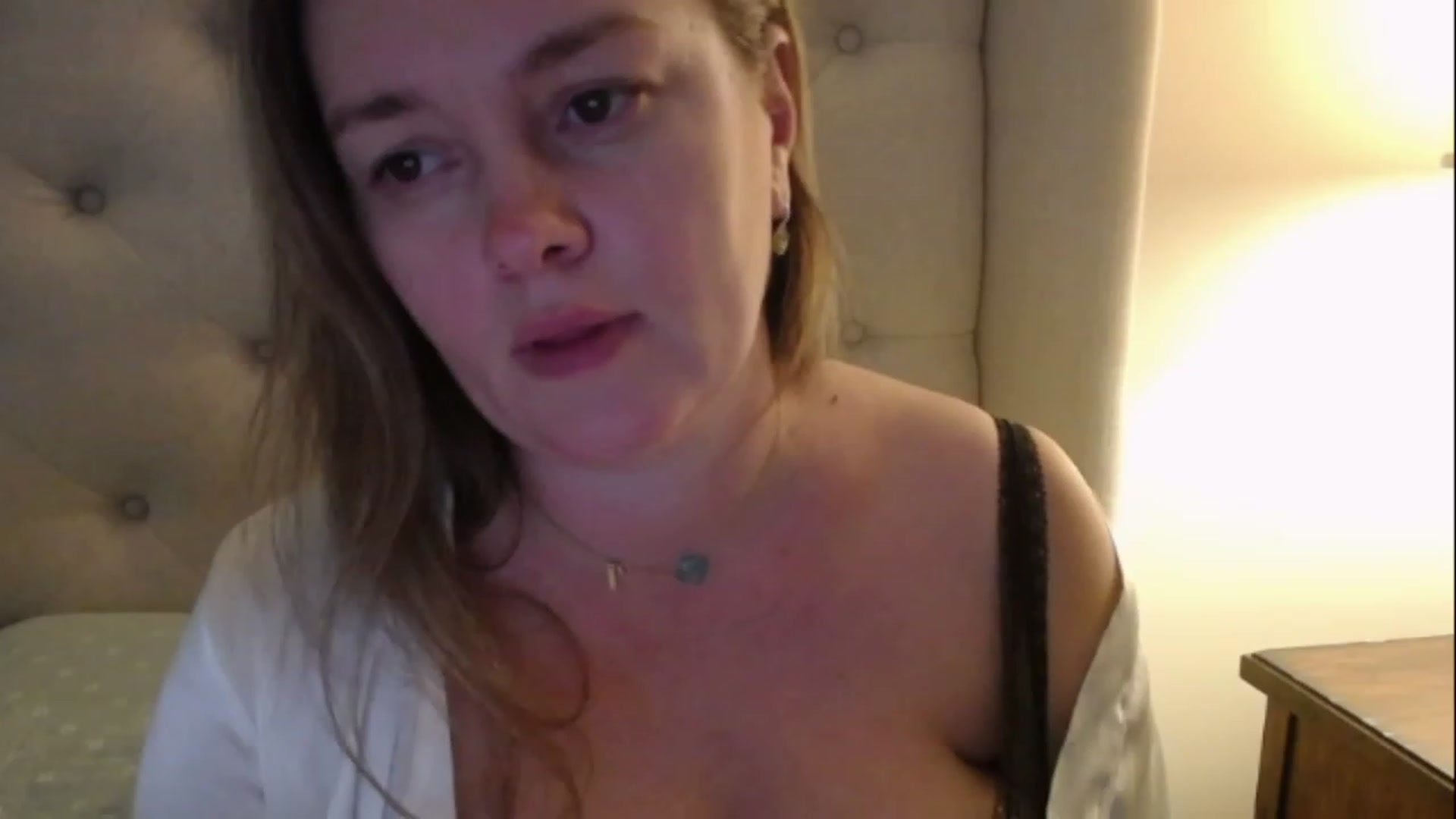Gallery image thumbnail from J0llye's myfreecams stream on, 12/05/2022, 21:44 image 11 of 20