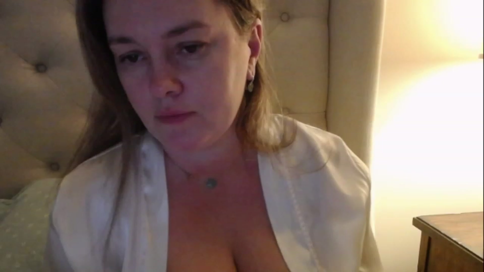 Gallery image thumbnail from J0llye's myfreecams stream on, 12/06/2022, 20:47 image 2 of 20