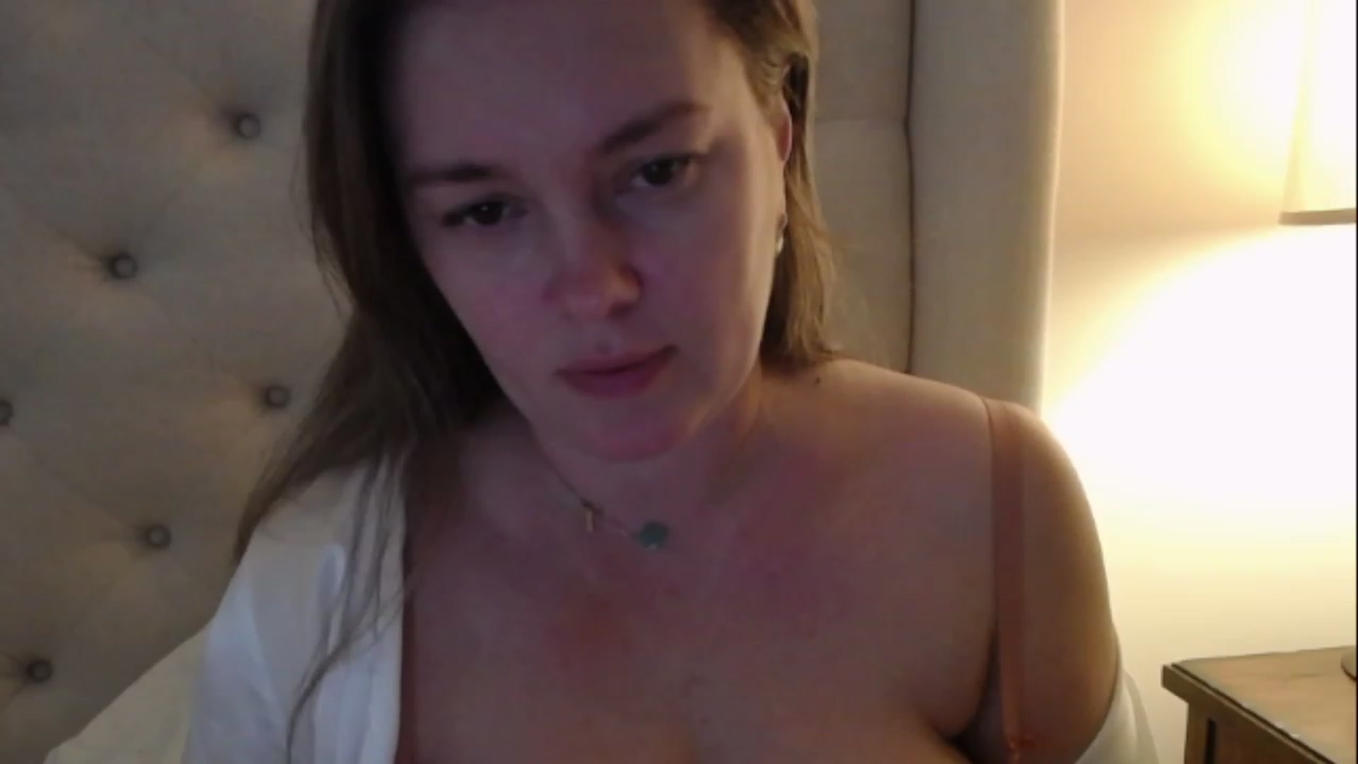 Gallery image thumbnail from J0llye's myfreecams stream on, 12/11/2022, 21:20 image 1 of 20