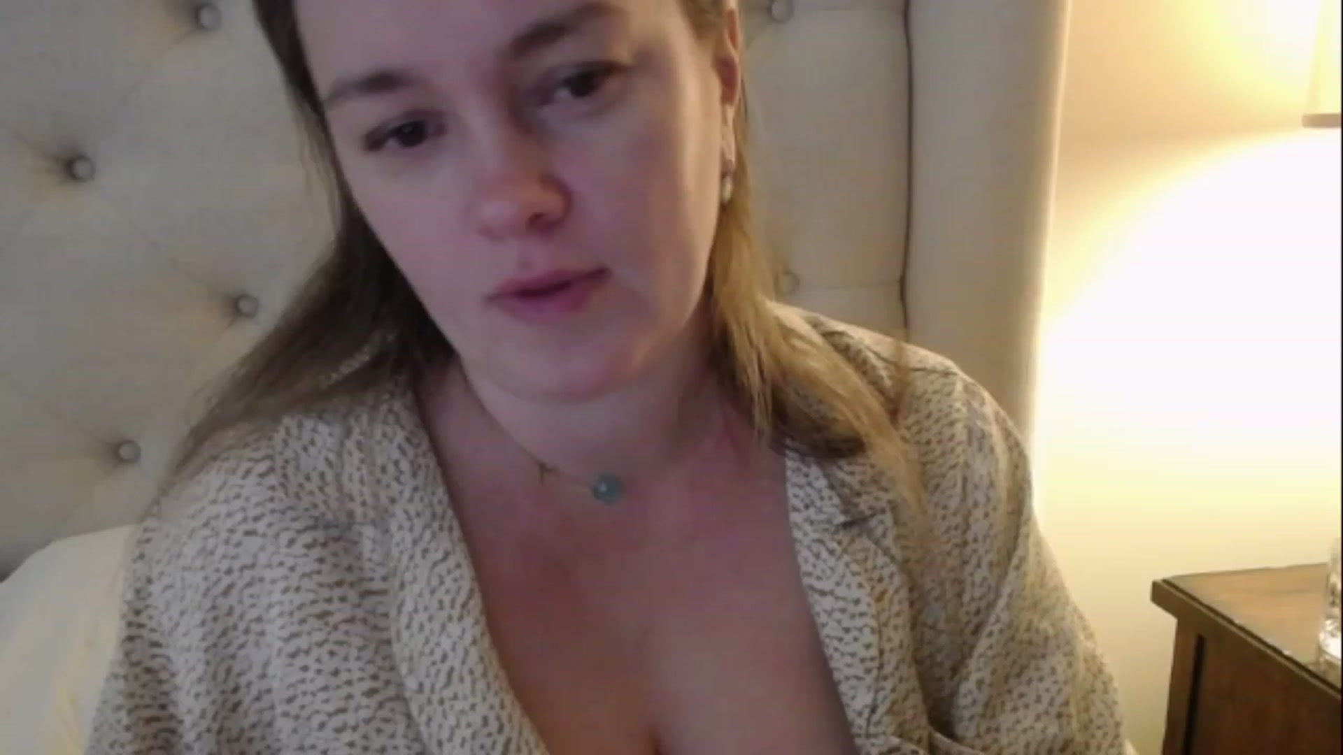 Gallery image thumbnail from J0llye's myfreecams stream on, 12/12/2022, 18:00 image 13 of 20