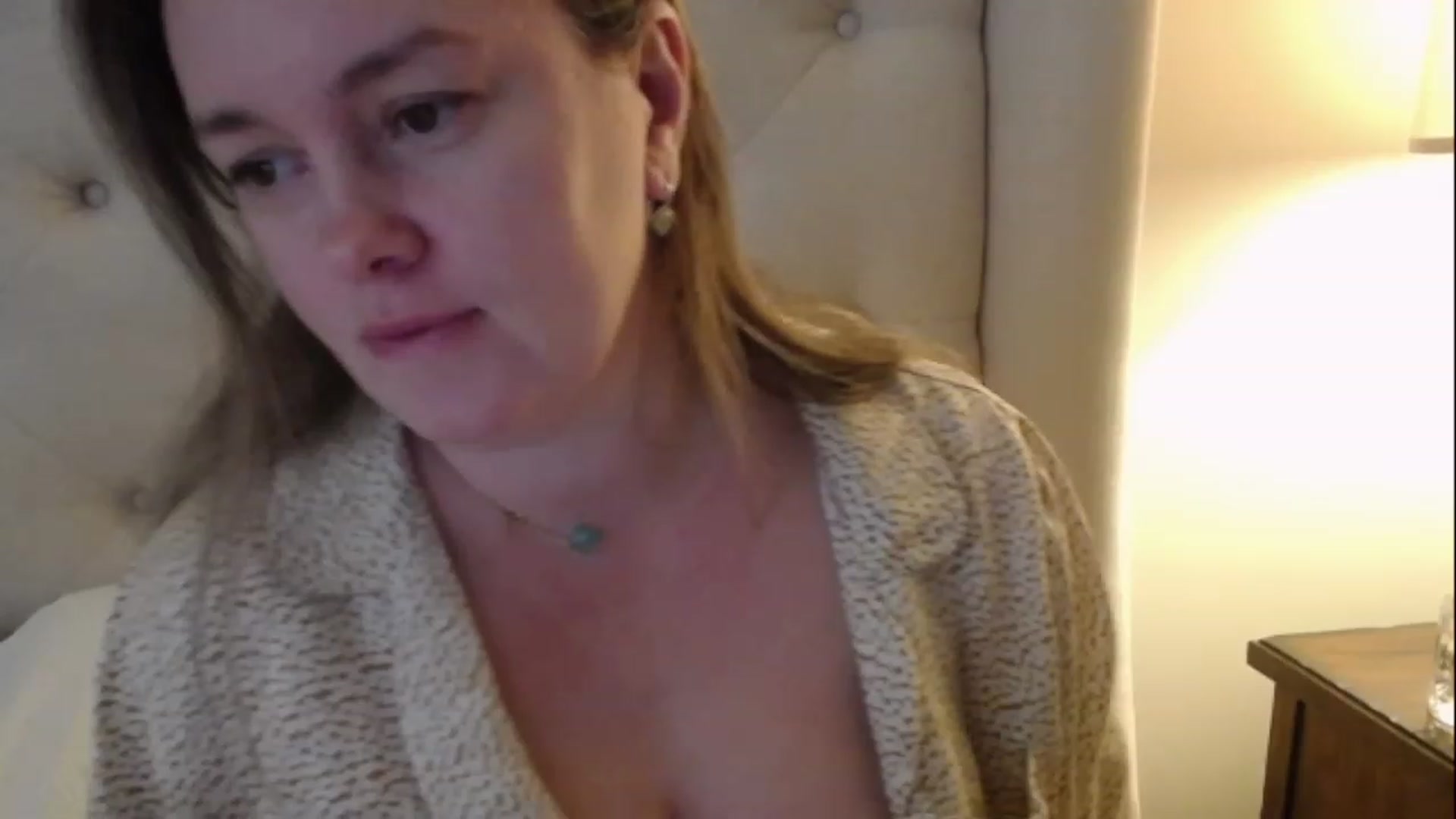Gallery image thumbnail from J0llye's myfreecams stream on, 12/12/2022, 18:00 image 8 of 20