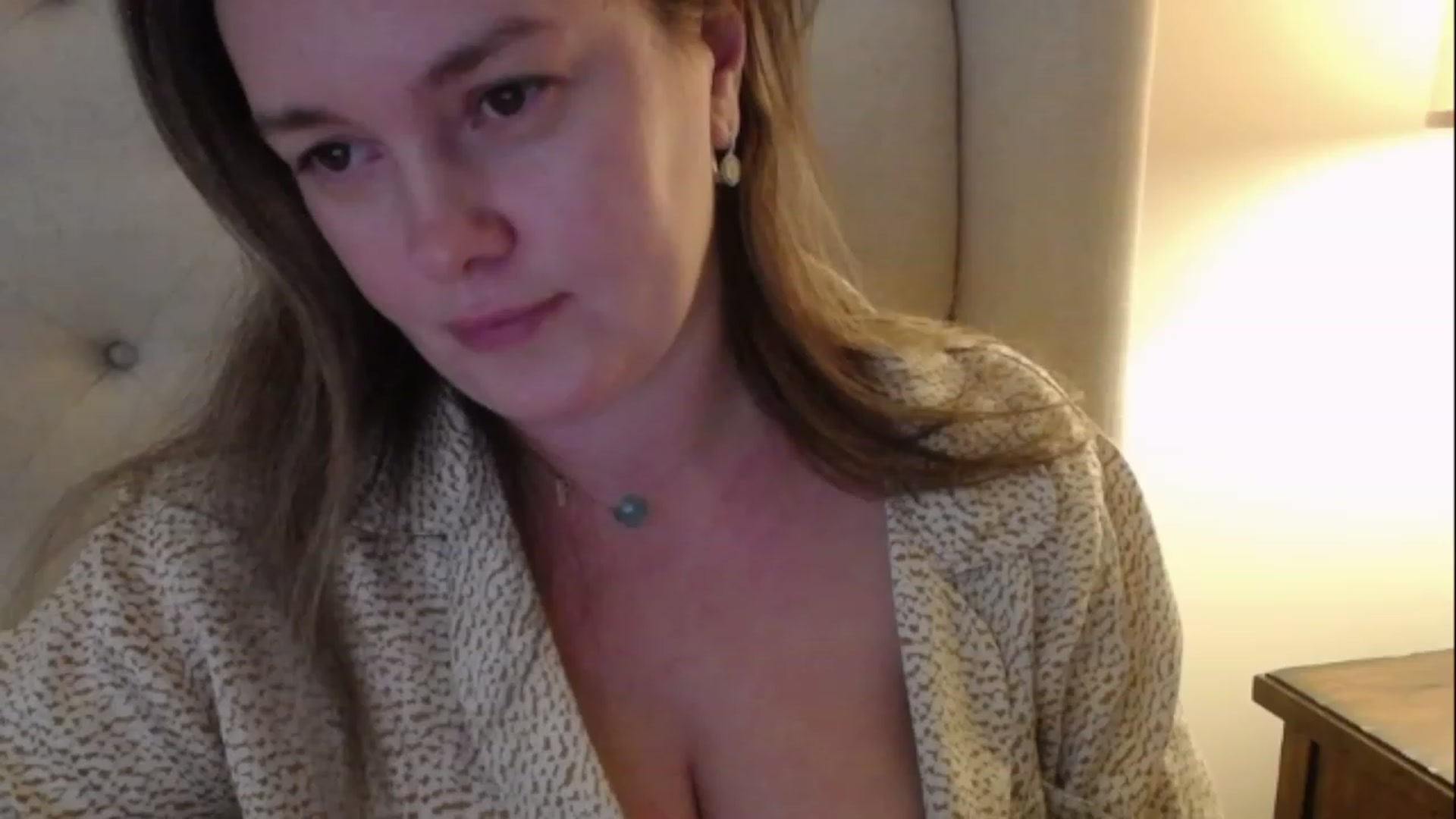 Gallery image thumbnail from J0llye's myfreecams stream on, 12/12/2022, 20:58 image 17 of 20