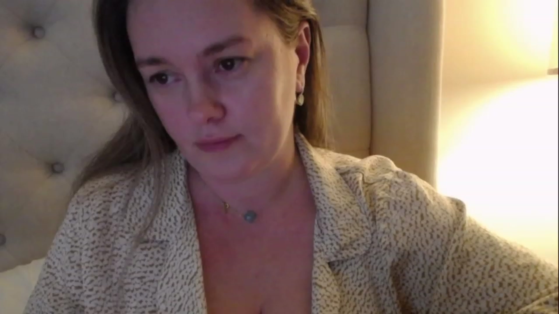 Gallery image thumbnail from J0llye's myfreecams stream on, 12/12/2022, 21:31 image 6 of 20