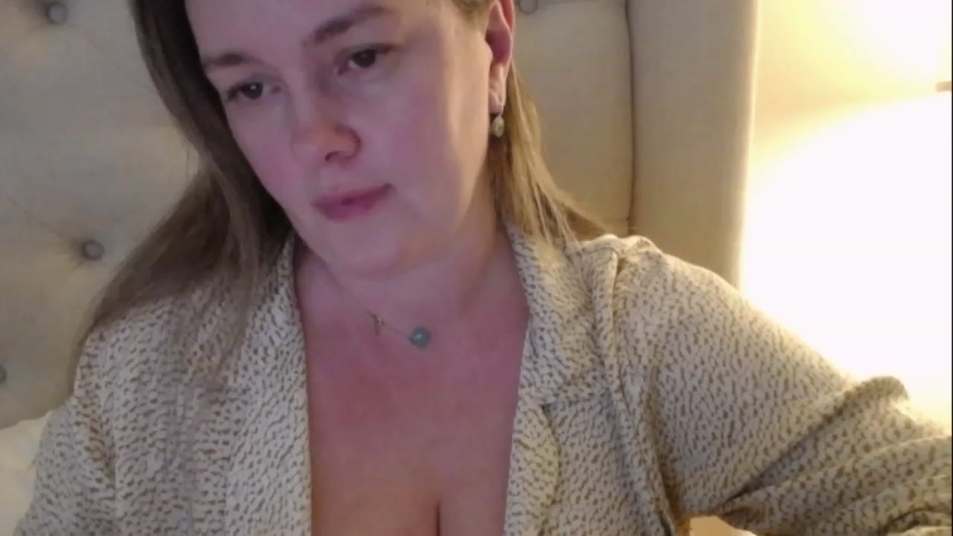 Gallery image thumbnail from J0llye's myfreecams stream on, 12/12/2022, 21:31 image 12 of 20