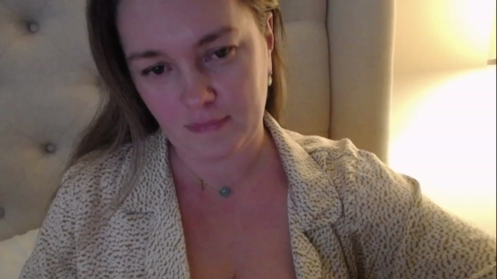 Gallery image thumbnail from J0llye's myfreecams stream on, 12/12/2022, 21:31 image 5 of 20