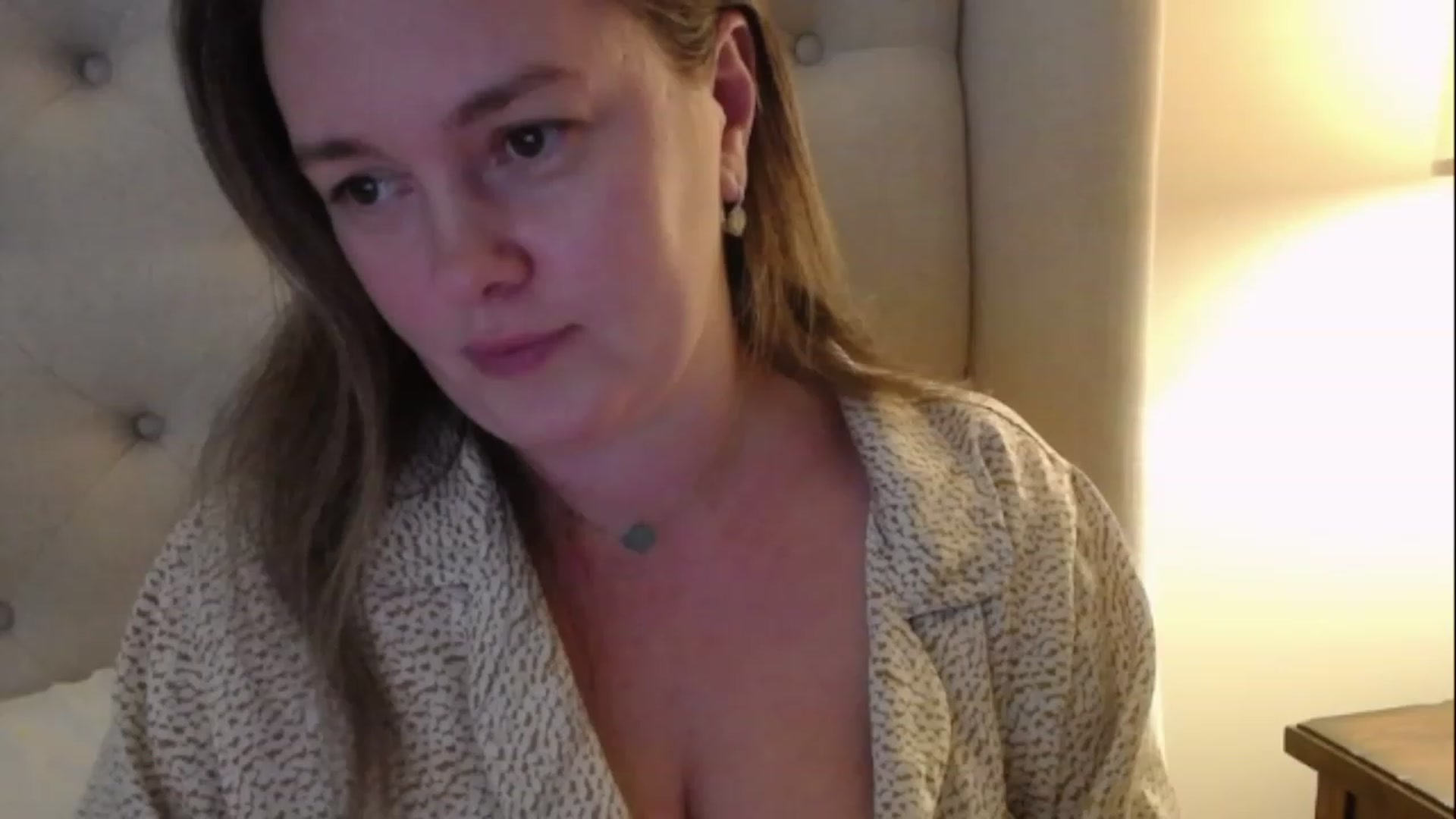 Gallery image thumbnail from J0llye's myfreecams stream on, 12/12/2022, 21:31 image 2 of 20