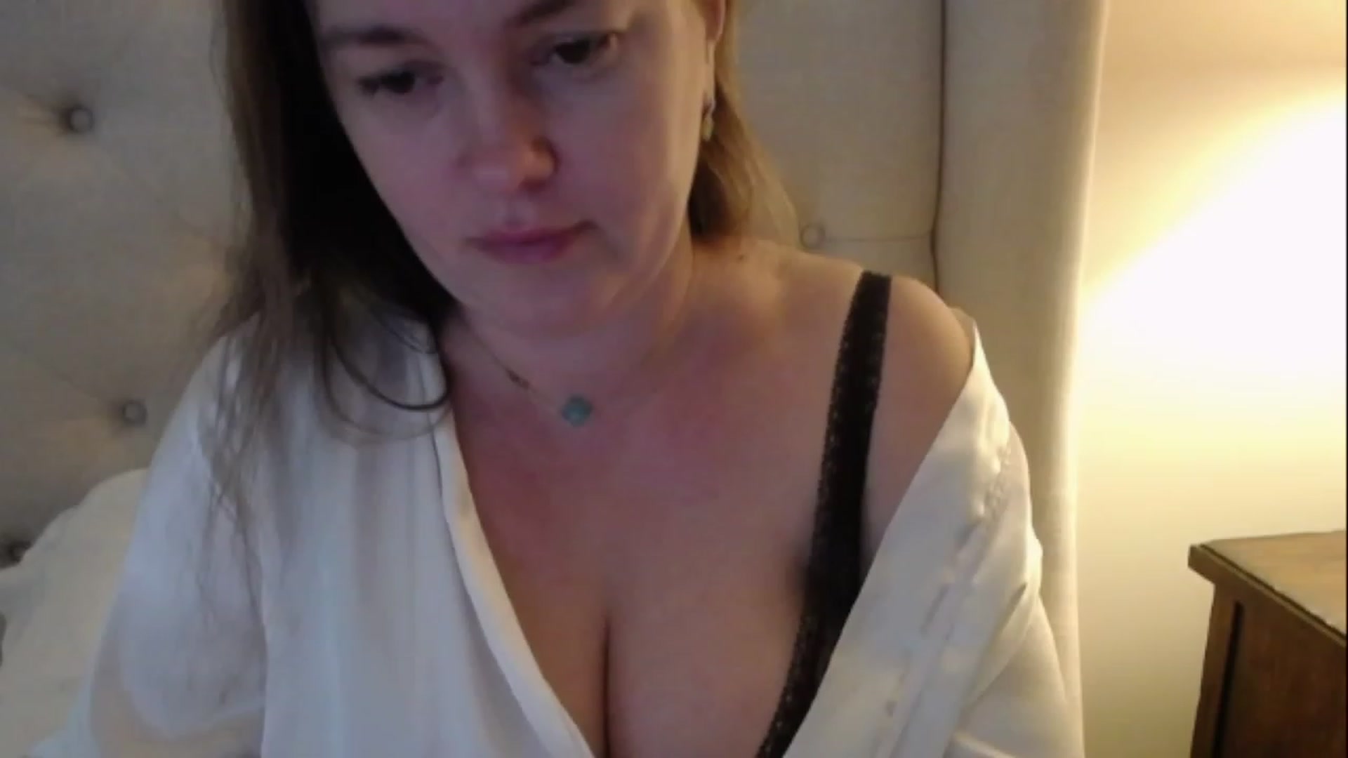 Gallery image thumbnail from J0llye's myfreecams stream on, 12/16/2022, 16:06 image 7 of 20