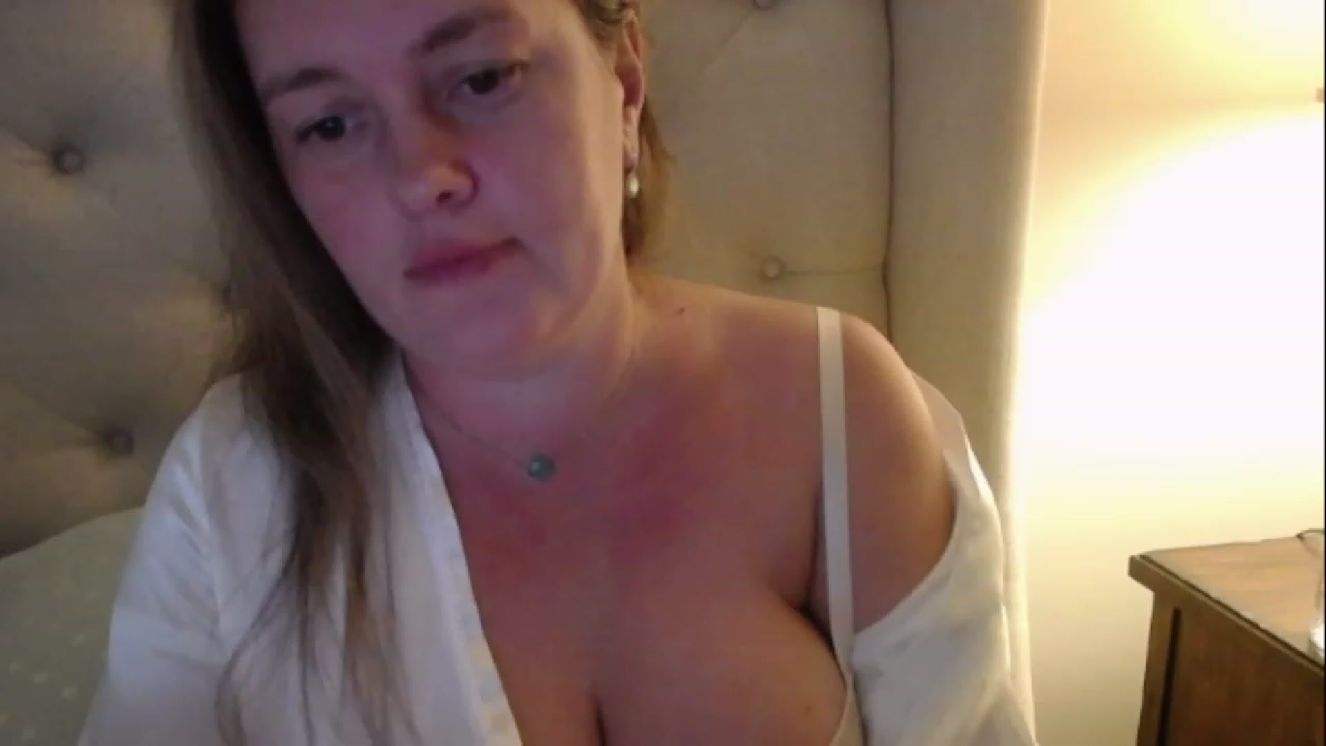 Gallery image thumbnail from J0llye's myfreecams stream on, 12/31/2022, 21:31 image 20 of 20
