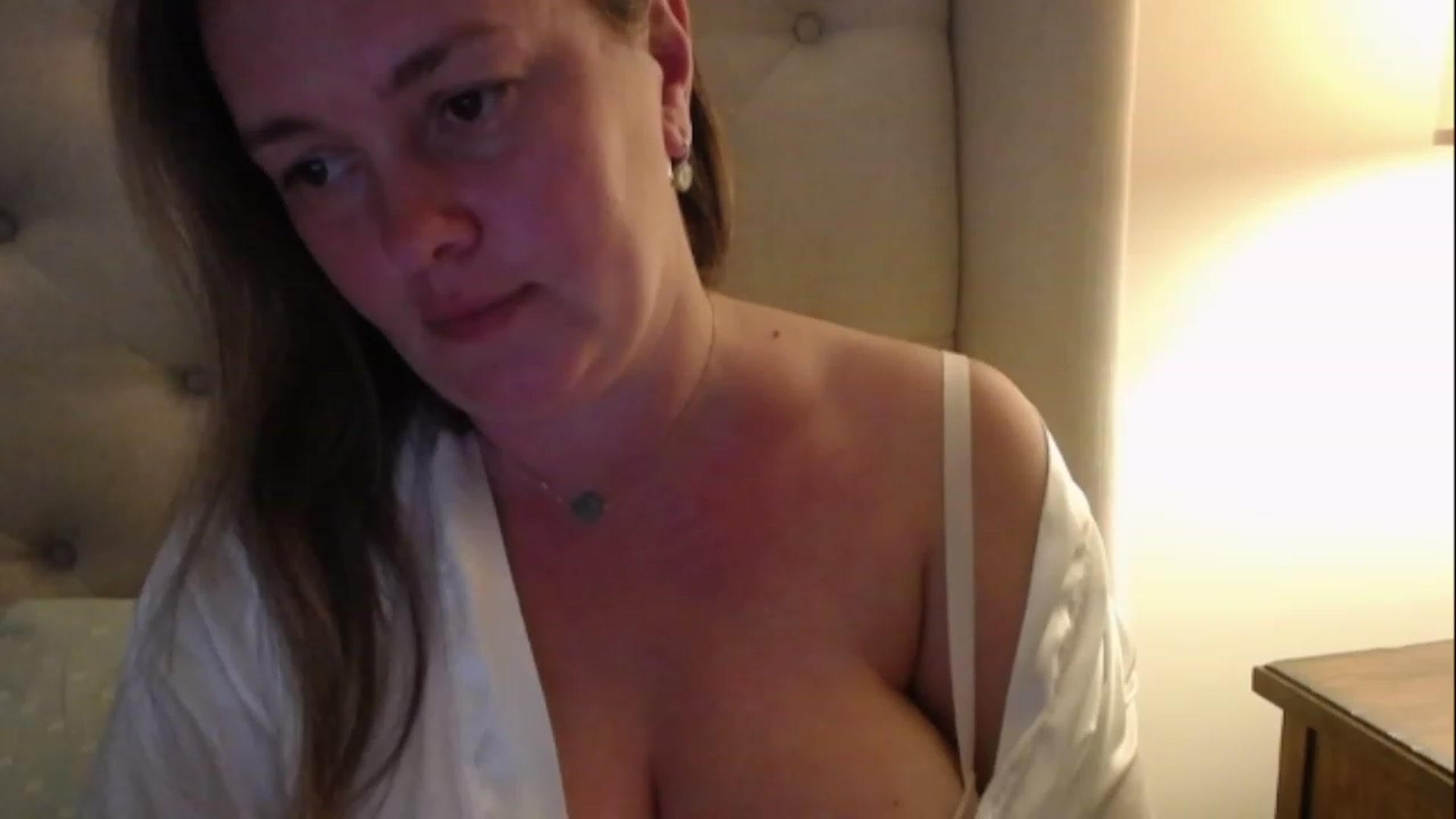 Gallery image thumbnail from J0llye's myfreecams stream on, 01/01/2023, 22:09 image 20 of 20