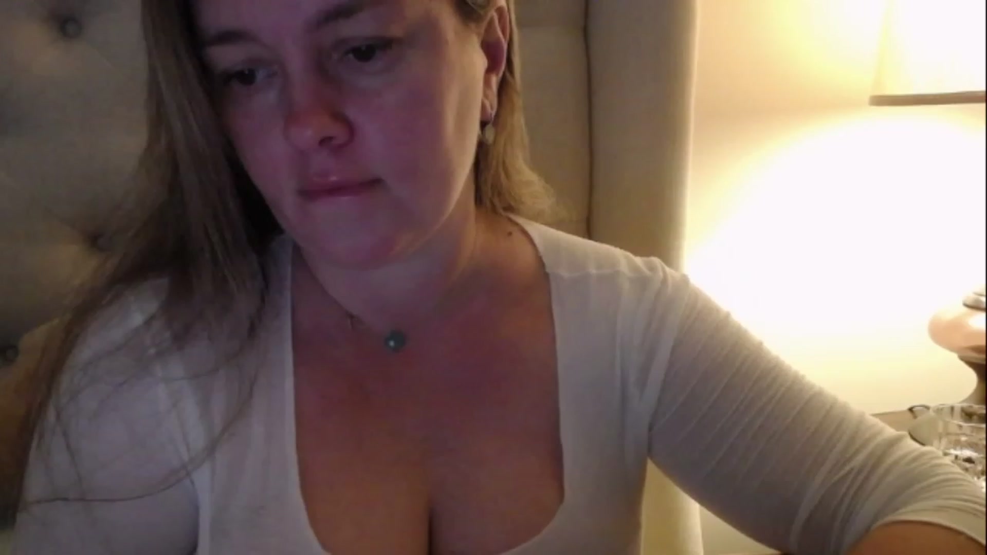 Gallery image thumbnail from J0llye's myfreecams stream on, 01/18/2023, 18:15 image 13 of 20