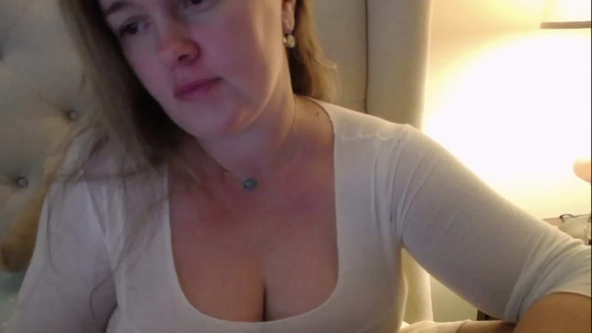 Gallery image thumbnail from J0llye's myfreecams stream on, 01/18/2023, 18:15 image 7 of 20