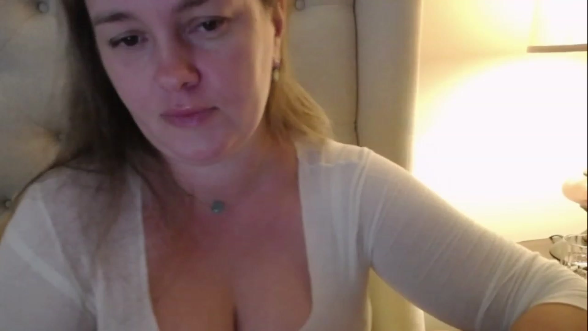 Gallery image thumbnail from J0llye's myfreecams stream on, 01/18/2023, 18:15 image 17 of 20
