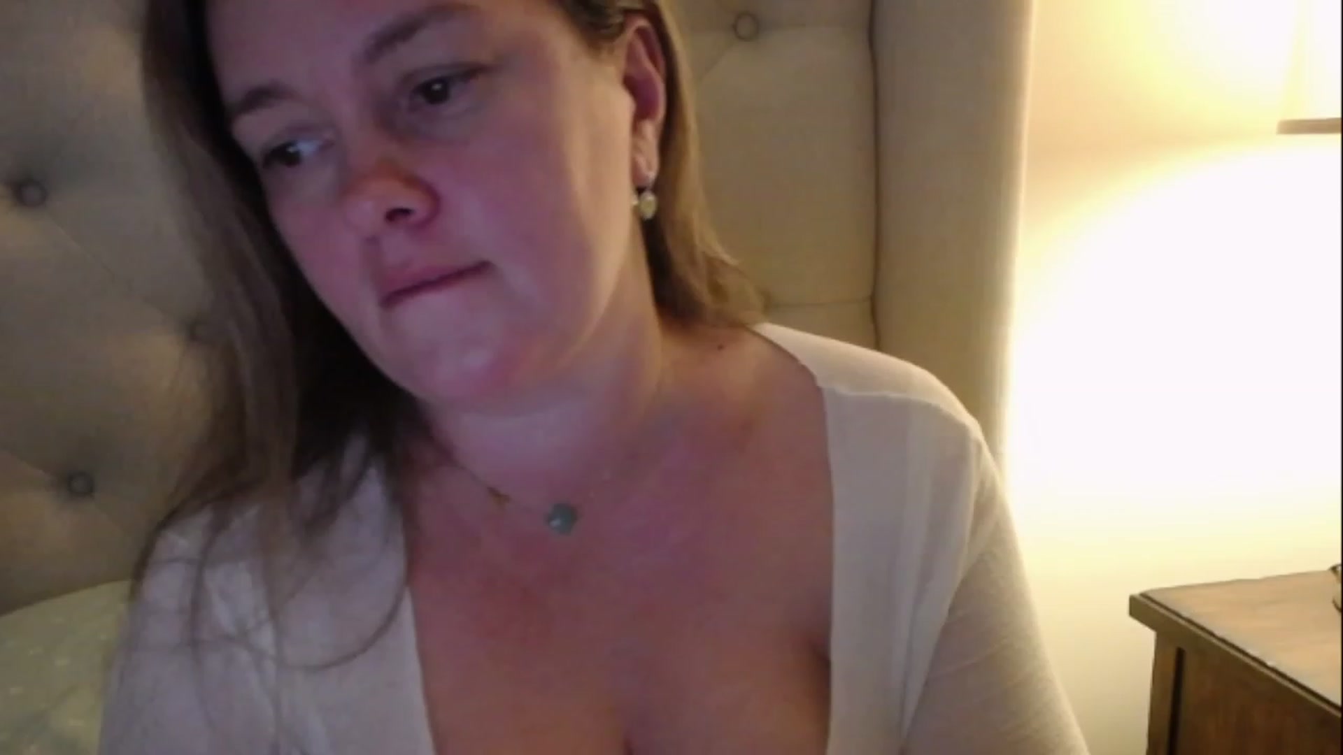 Gallery image thumbnail from J0llye's myfreecams stream on, 01/18/2023, 21:25 image 17 of 20