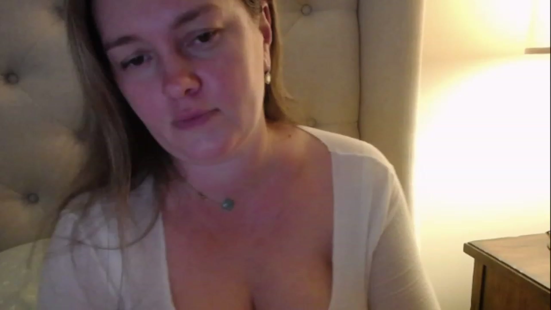 Gallery image thumbnail from J0llye's myfreecams stream on, 01/18/2023, 21:25 image 10 of 20