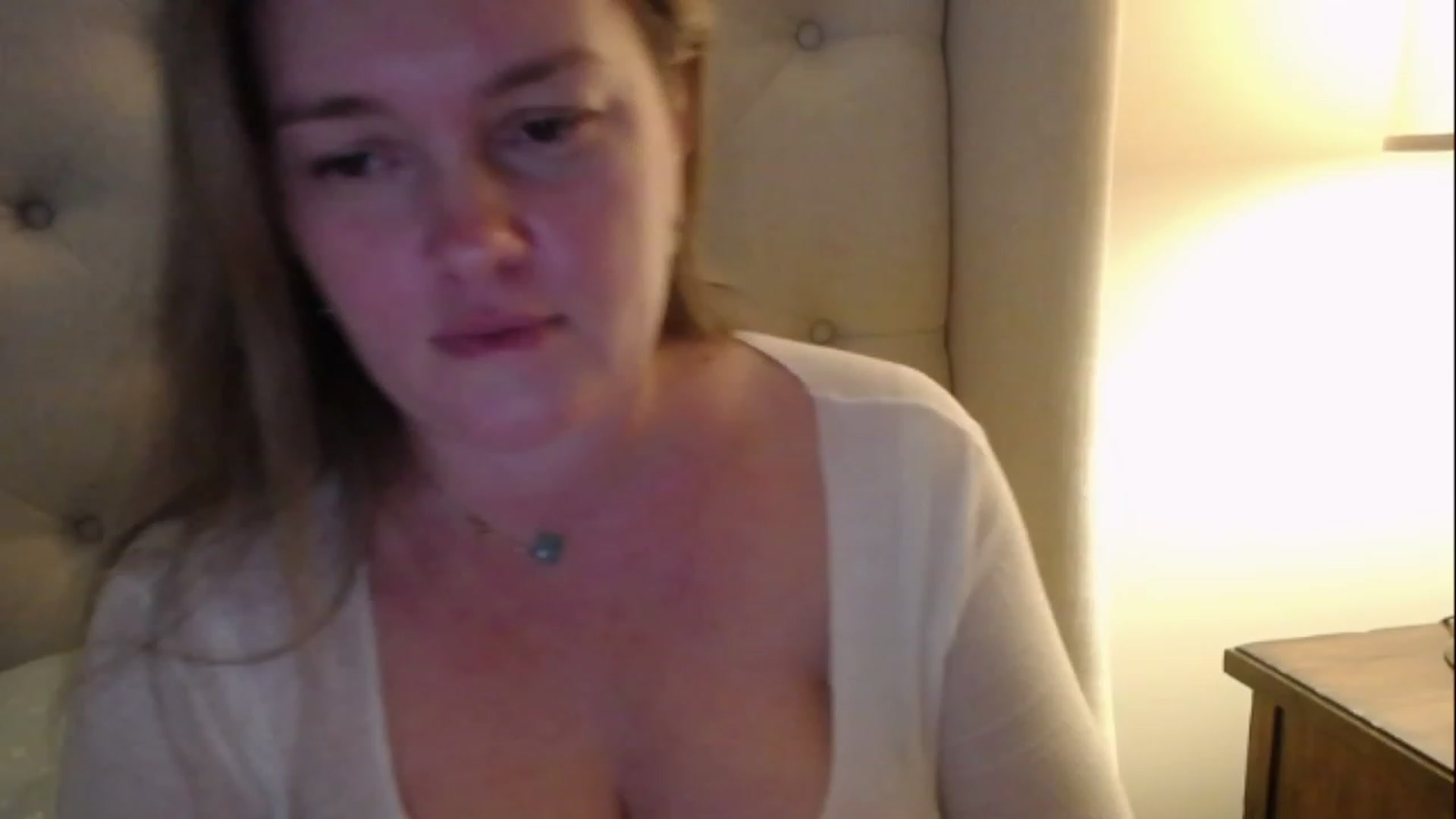 Gallery image thumbnail from J0llye's myfreecams stream on, 01/18/2023, 21:25 image 9 of 20