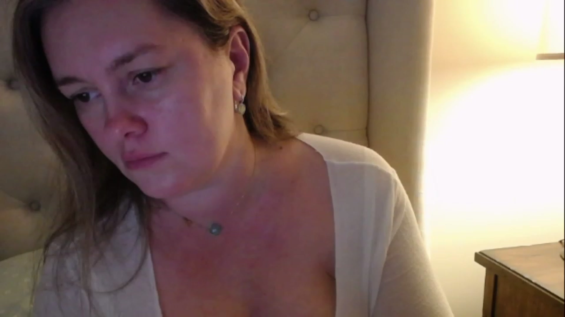 Gallery image thumbnail from J0llye's myfreecams stream on, 01/18/2023, 21:25 image 15 of 20