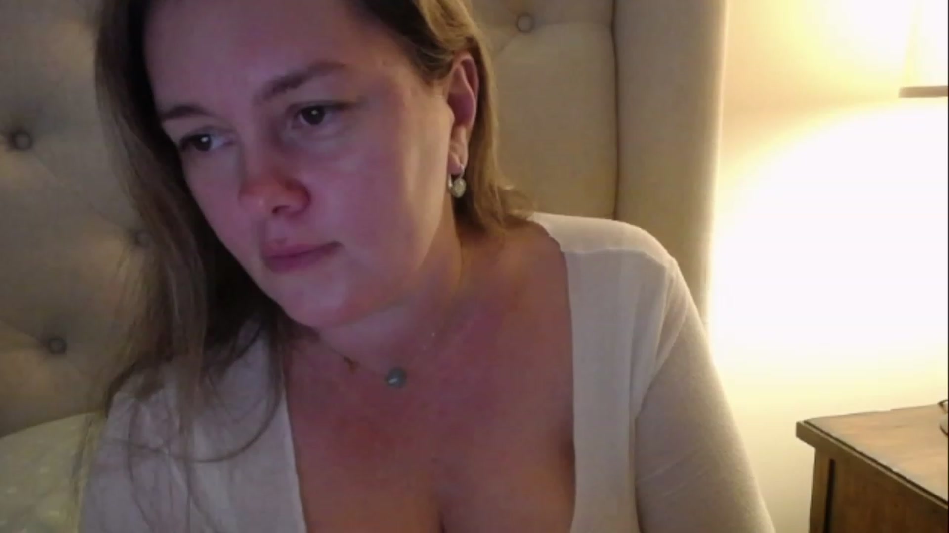 Gallery image thumbnail from J0llye's myfreecams stream on, 01/18/2023, 21:25 image 11 of 20