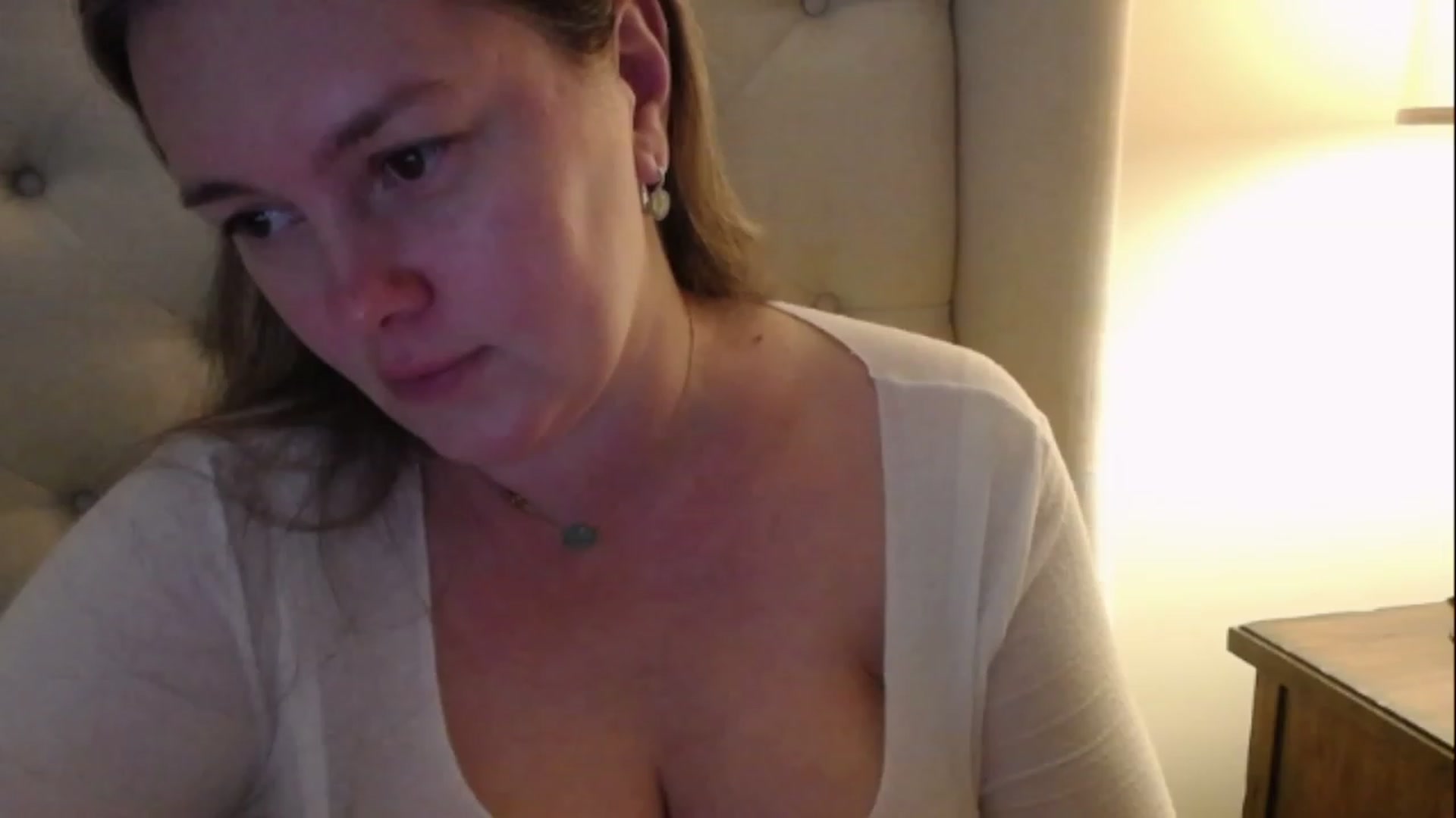 Gallery image thumbnail from J0llye's myfreecams stream on, 01/18/2023, 21:25 image 4 of 20
