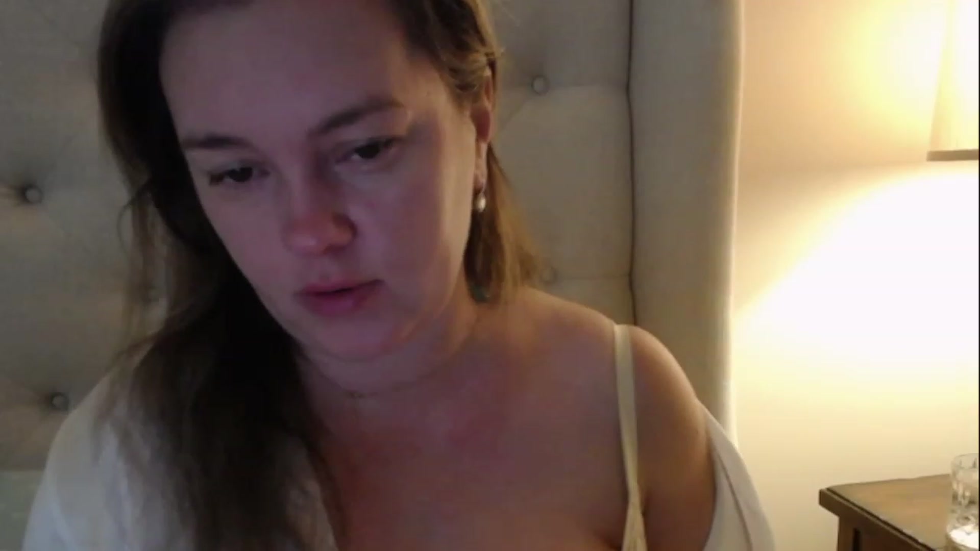 Gallery image thumbnail from J0llye's myfreecams stream on, 01/21/2023, 17:30 image 10 of 20