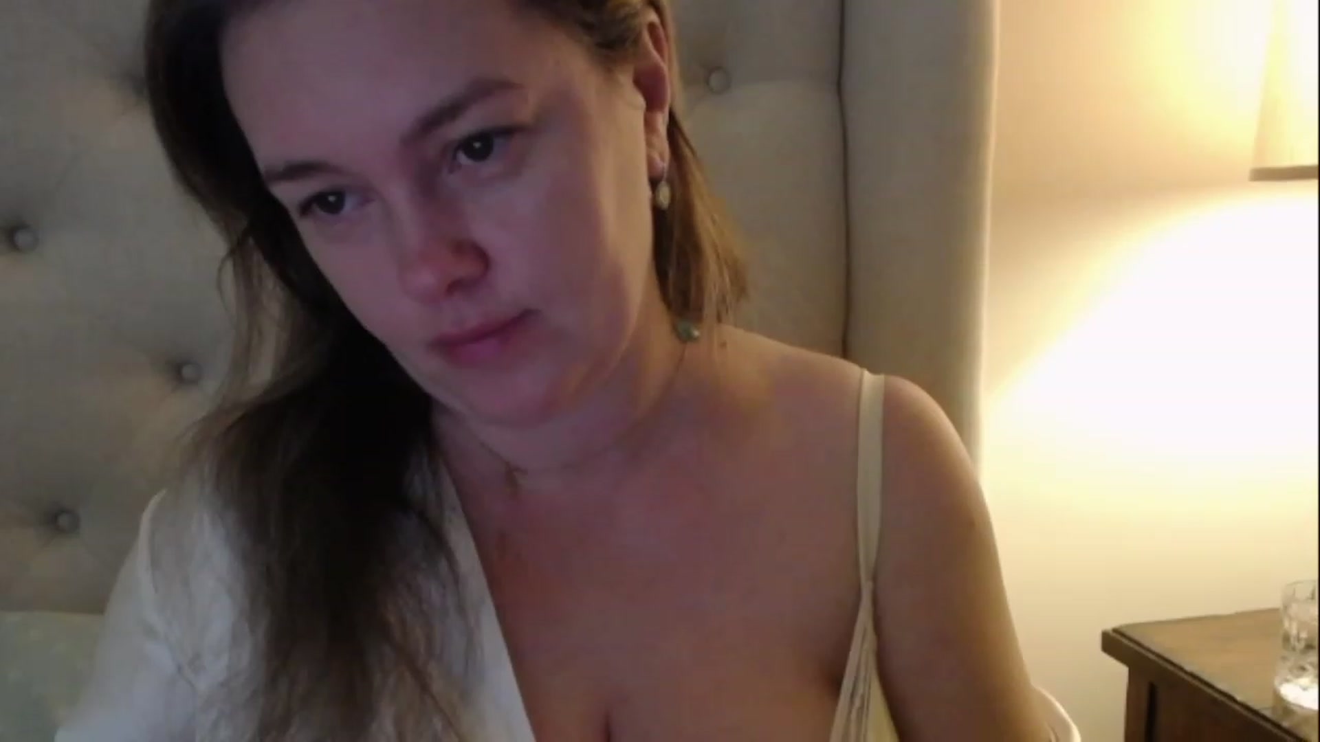 Gallery image thumbnail from J0llye's myfreecams stream on, 01/21/2023, 17:30 image 9 of 20