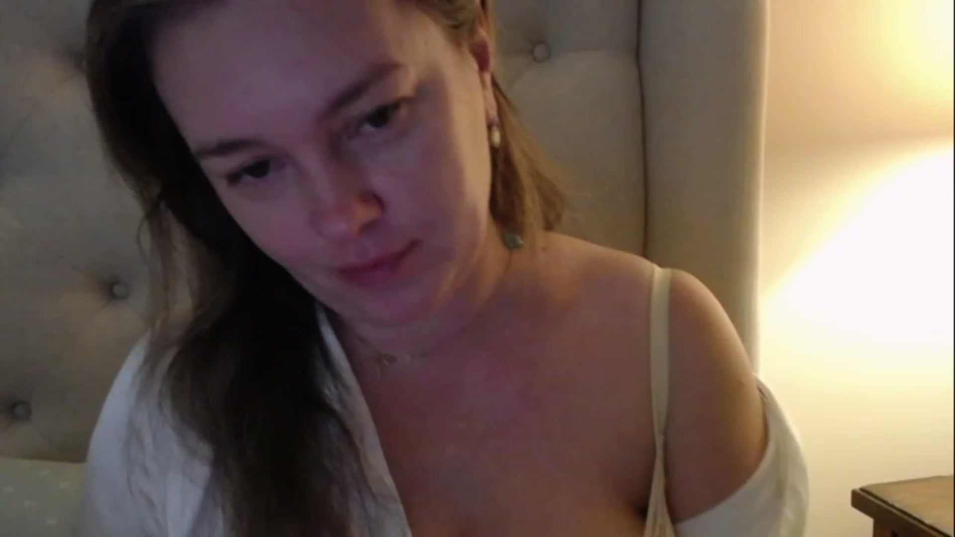 Gallery image thumbnail from J0llye's myfreecams stream on, 01/21/2023, 17:30 image 13 of 20