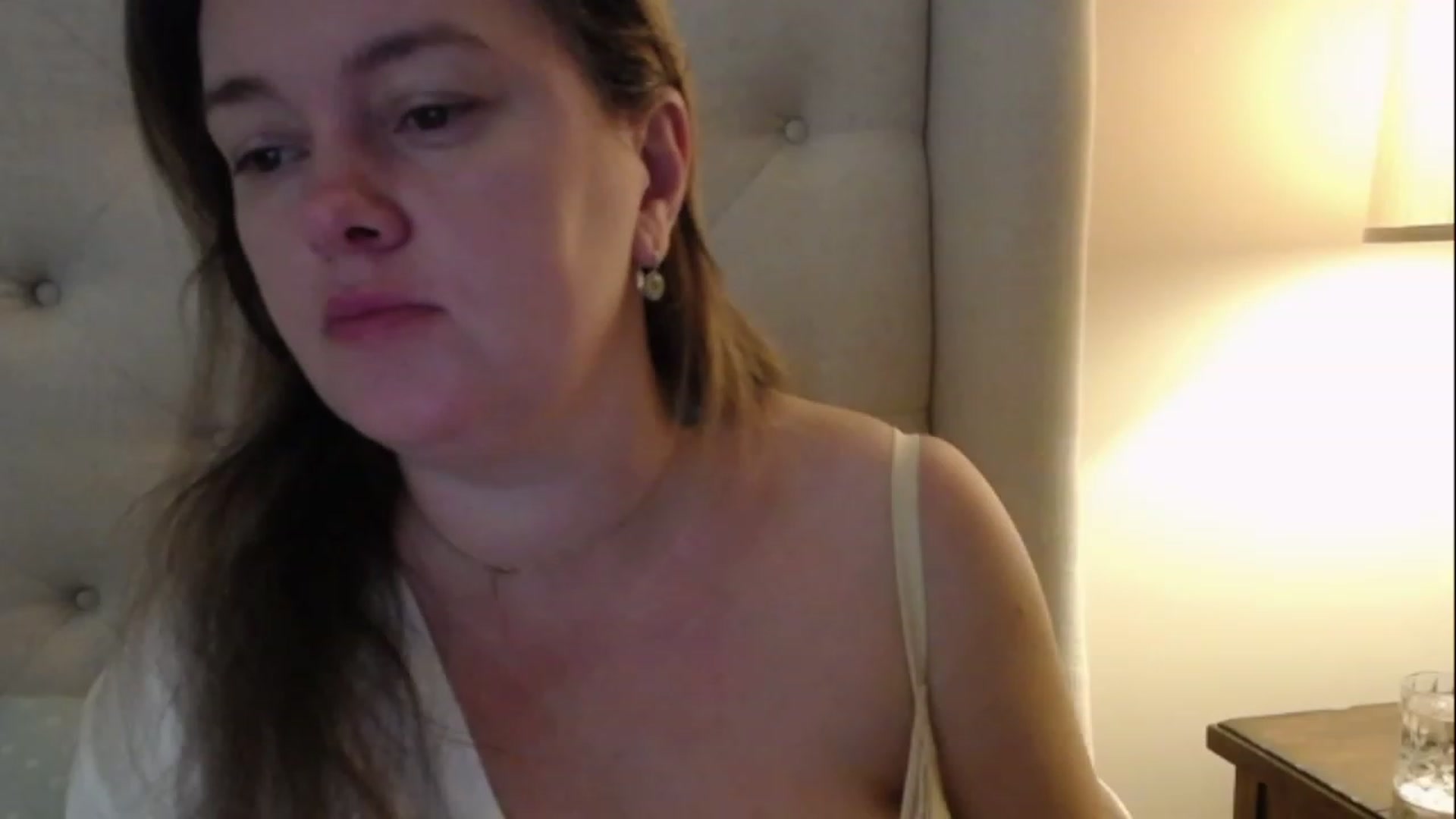 Gallery image thumbnail from J0llye's myfreecams stream on, 01/21/2023, 17:30 image 4 of 20