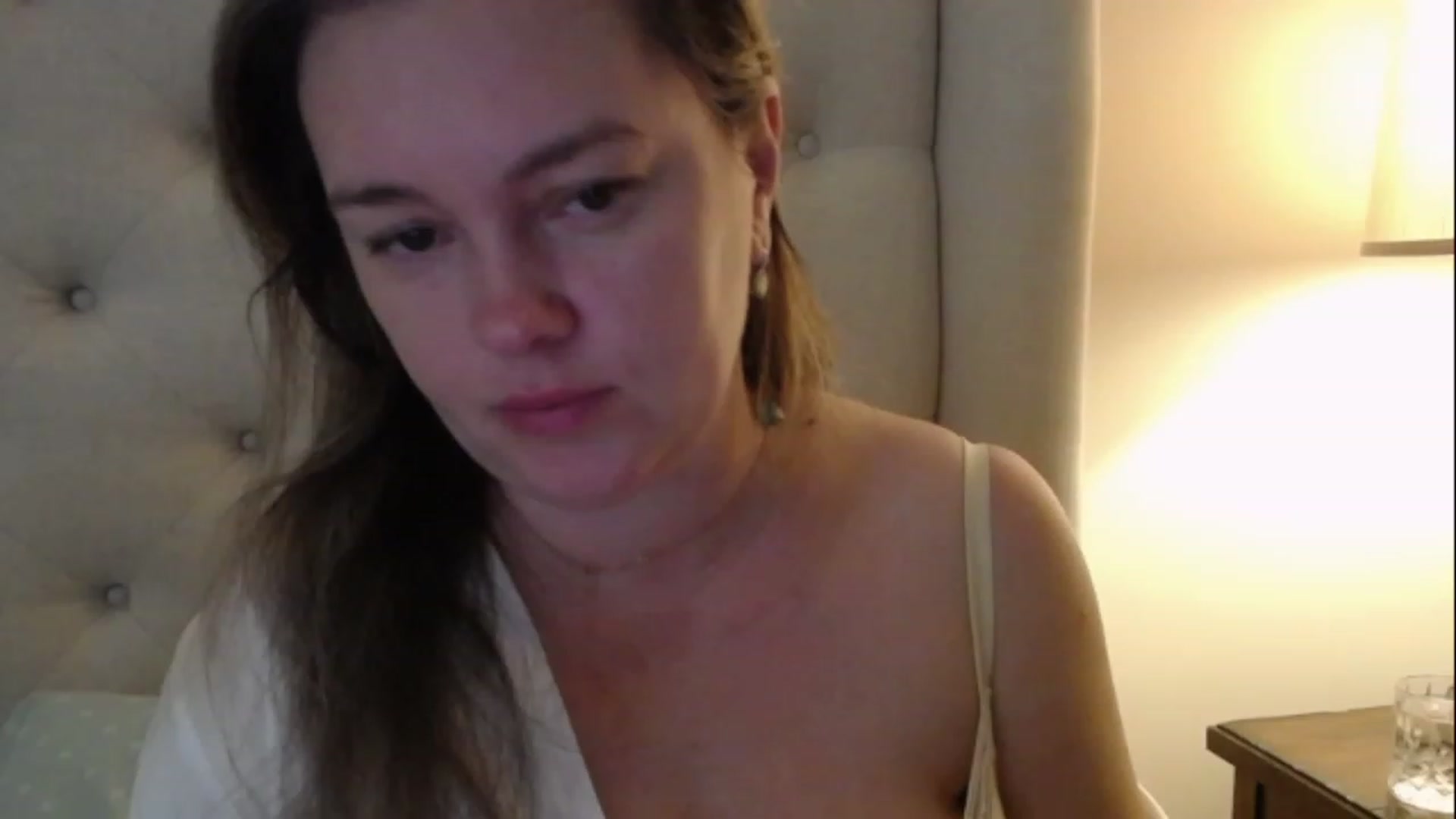 Gallery image thumbnail from J0llye's myfreecams stream on, 01/21/2023, 17:30 image 2 of 20