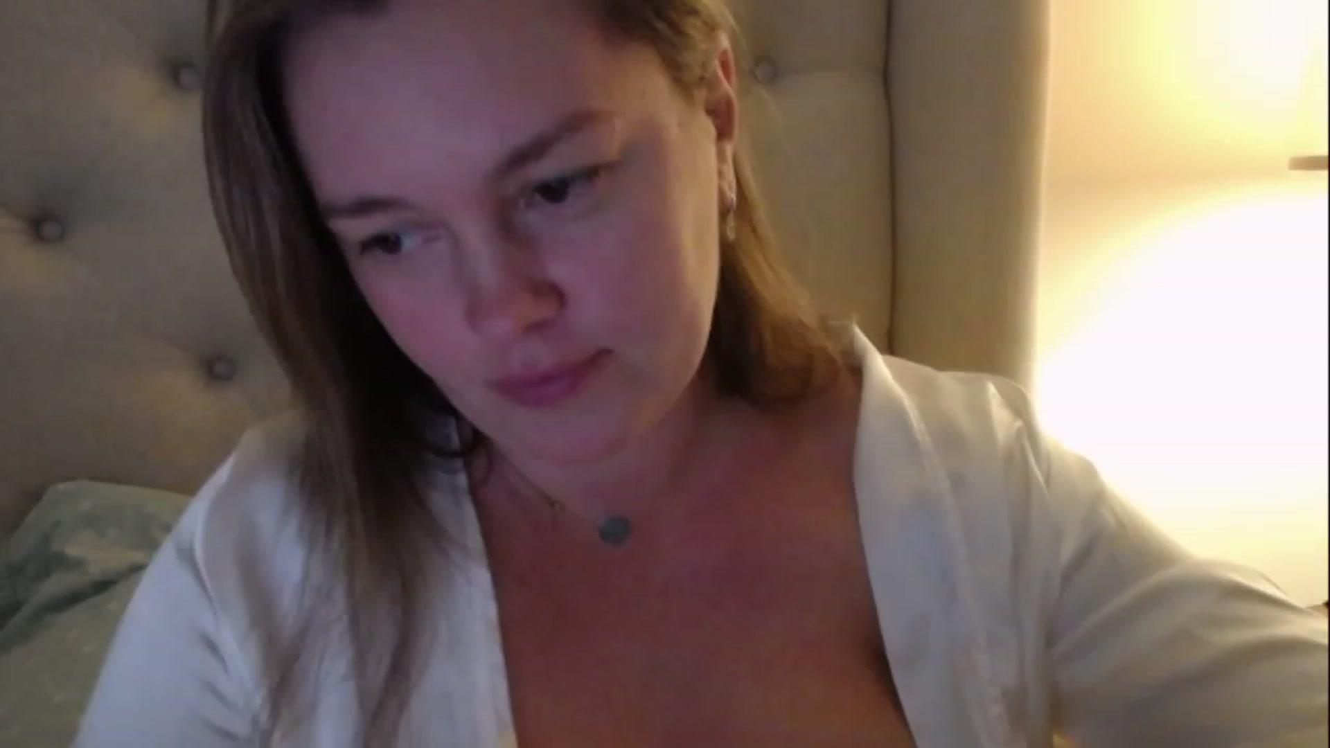 Gallery image thumbnail from J0llye's myfreecams stream on, 01/26/2023, 21:47 image 9 of 20