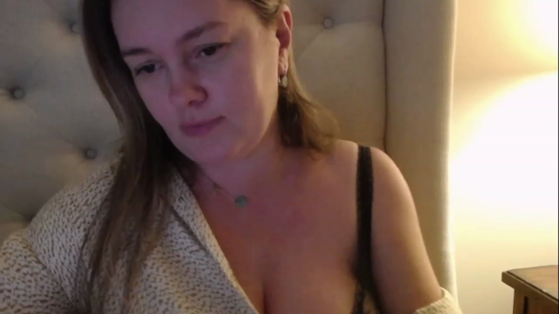 Gallery image thumbnail from J0llye's myfreecams stream on, 01/27/2023, 19:48 image 18 of 20