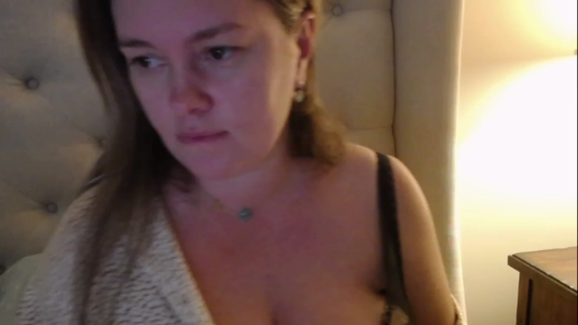Gallery image thumbnail from J0llye's myfreecams stream on, 01/27/2023, 19:48 image 6 of 20