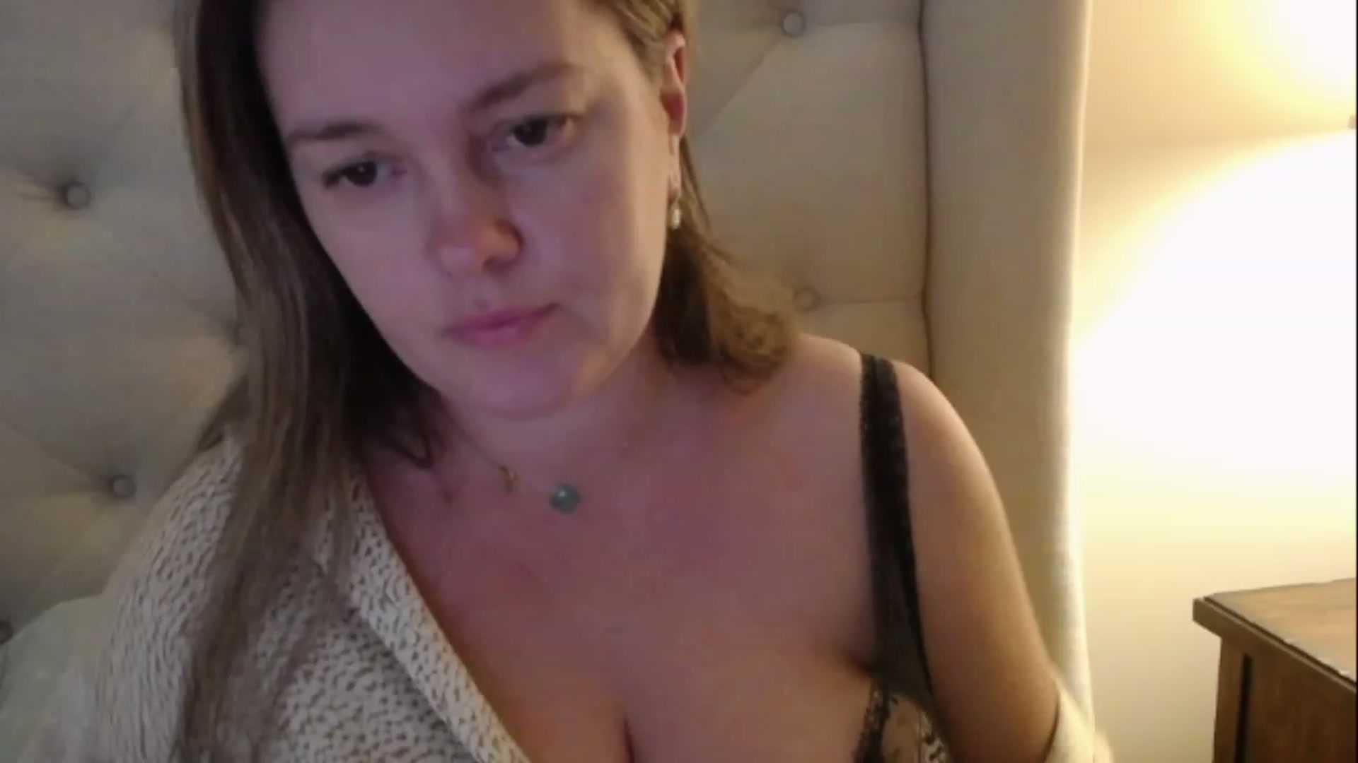 Gallery image thumbnail from J0llye's myfreecams stream on, 01/27/2023, 19:48 image 9 of 20