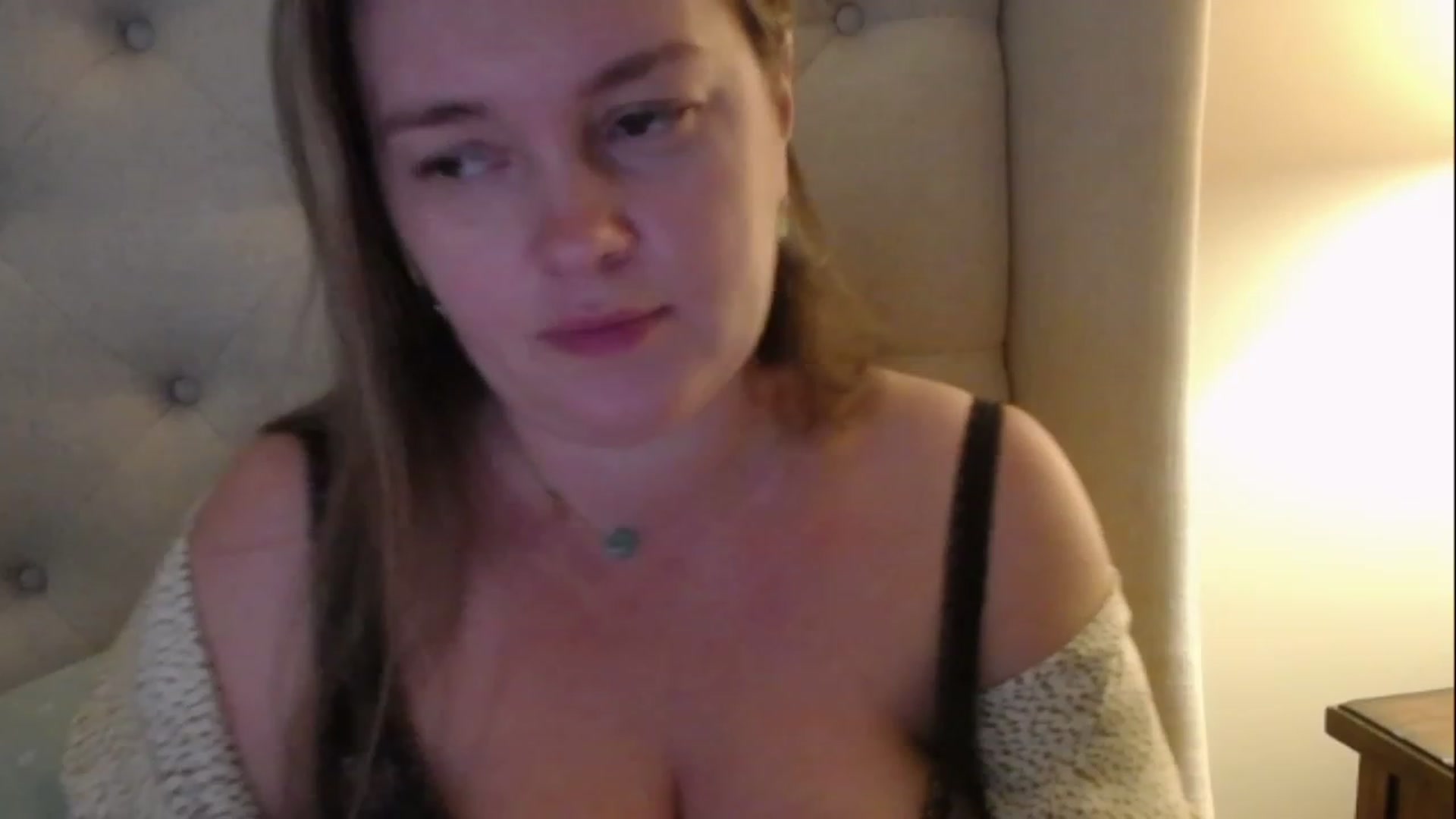Gallery image thumbnail from J0llye's myfreecams stream on, 01/27/2023, 21:29 image 10 of 20