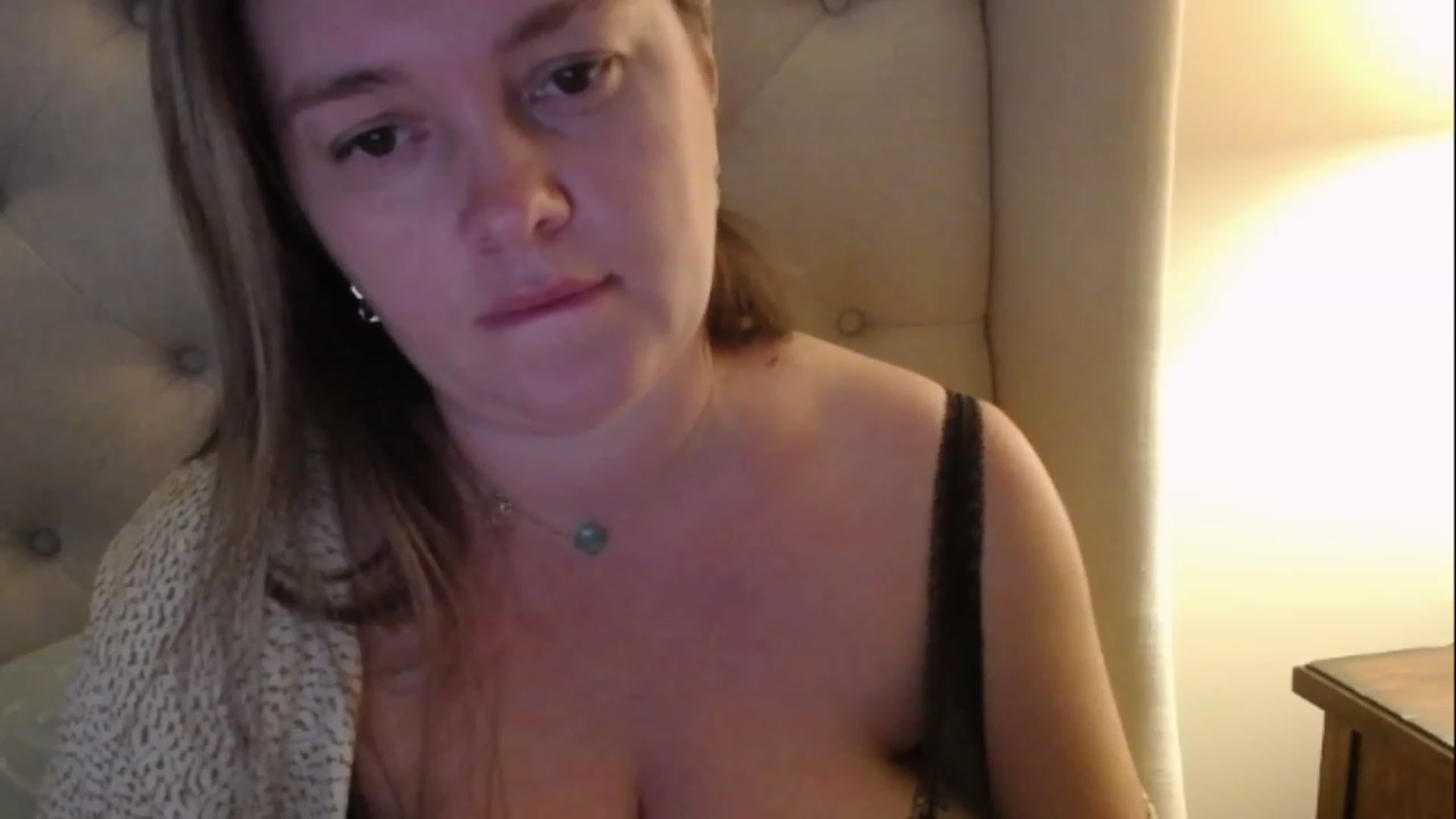 Gallery image thumbnail from J0llye's myfreecams stream on, 01/27/2023, 21:29 image 14 of 20