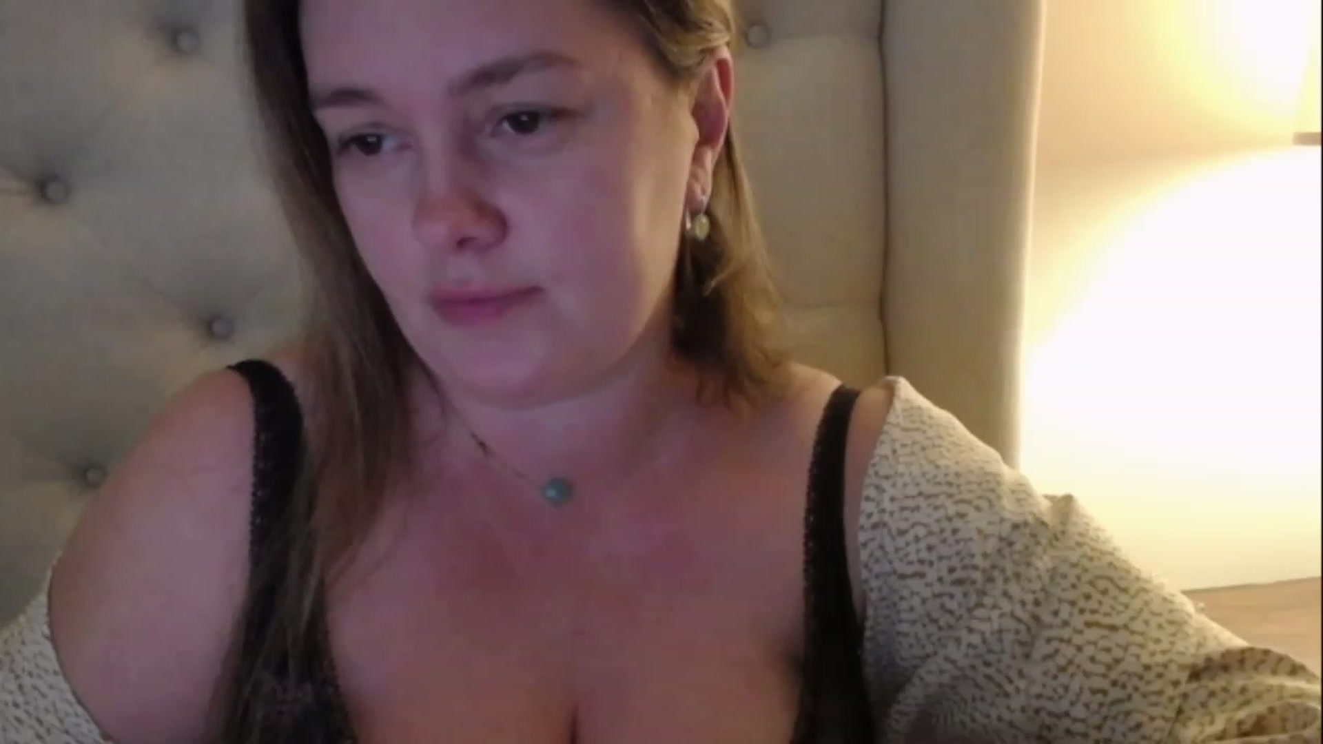 Gallery image thumbnail from J0llye's myfreecams stream on, 01/27/2023, 21:29 image 6 of 20